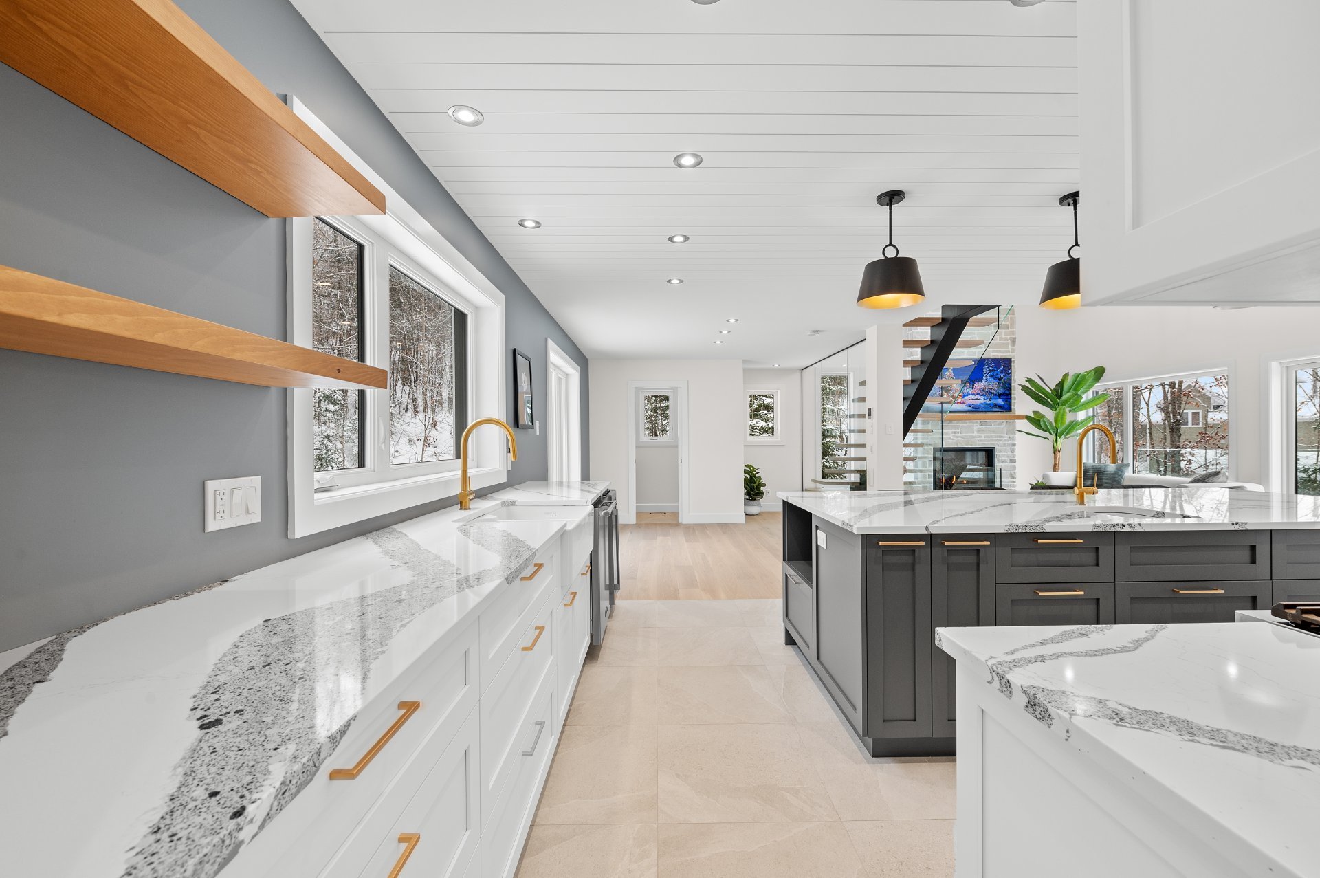 Photo - Kitchen
