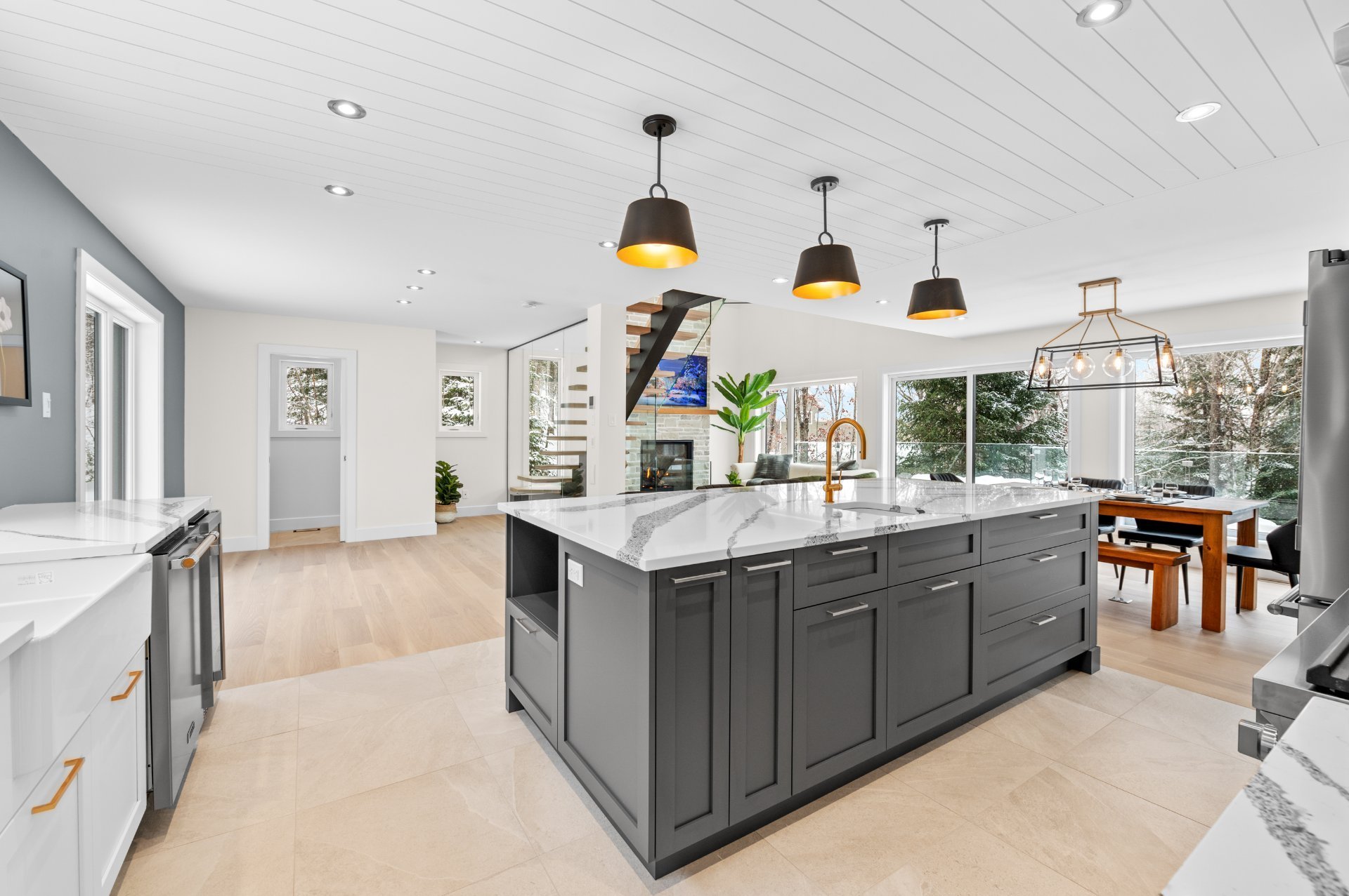 Photo - Kitchen