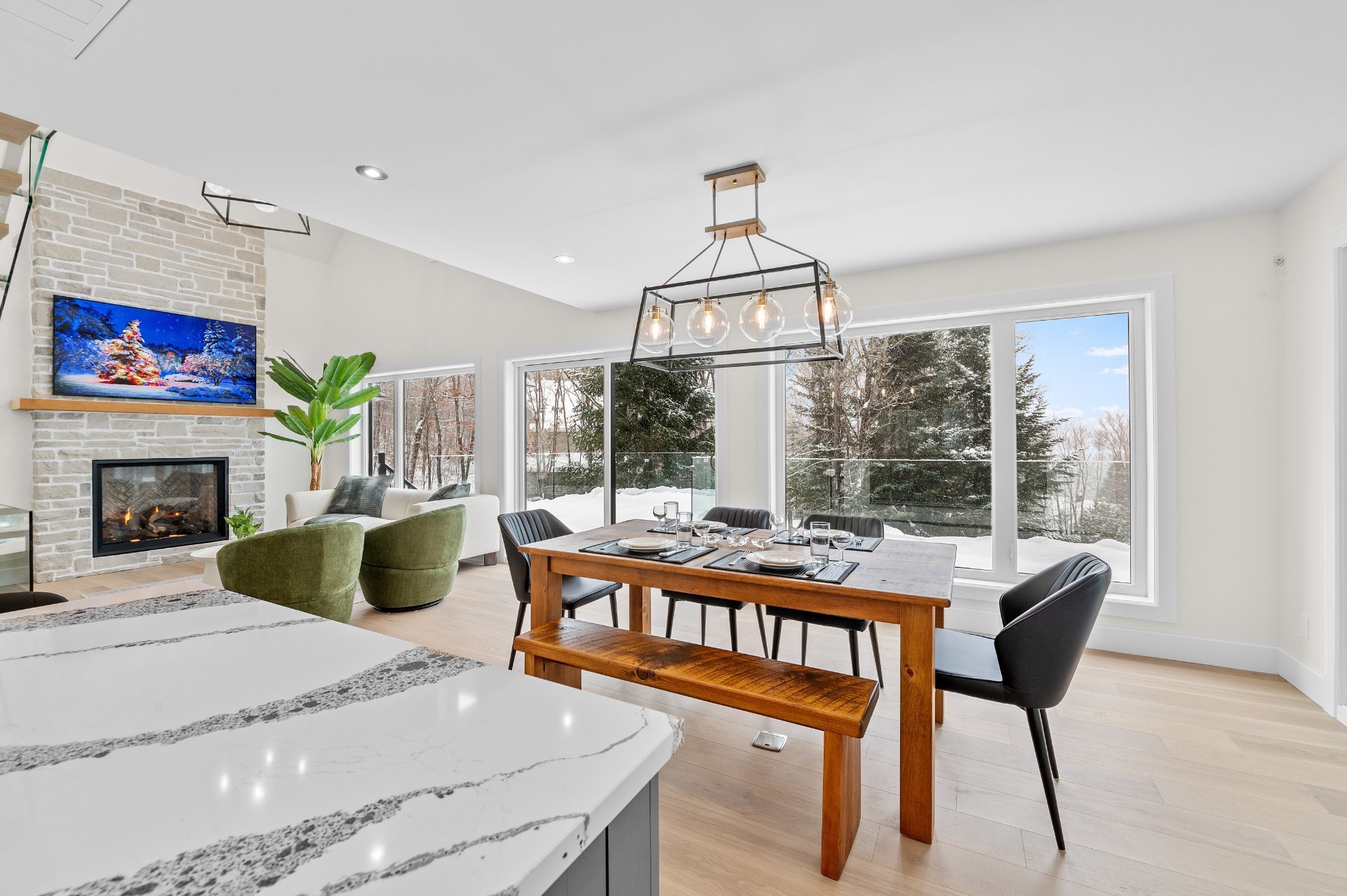 Photo - Dining room