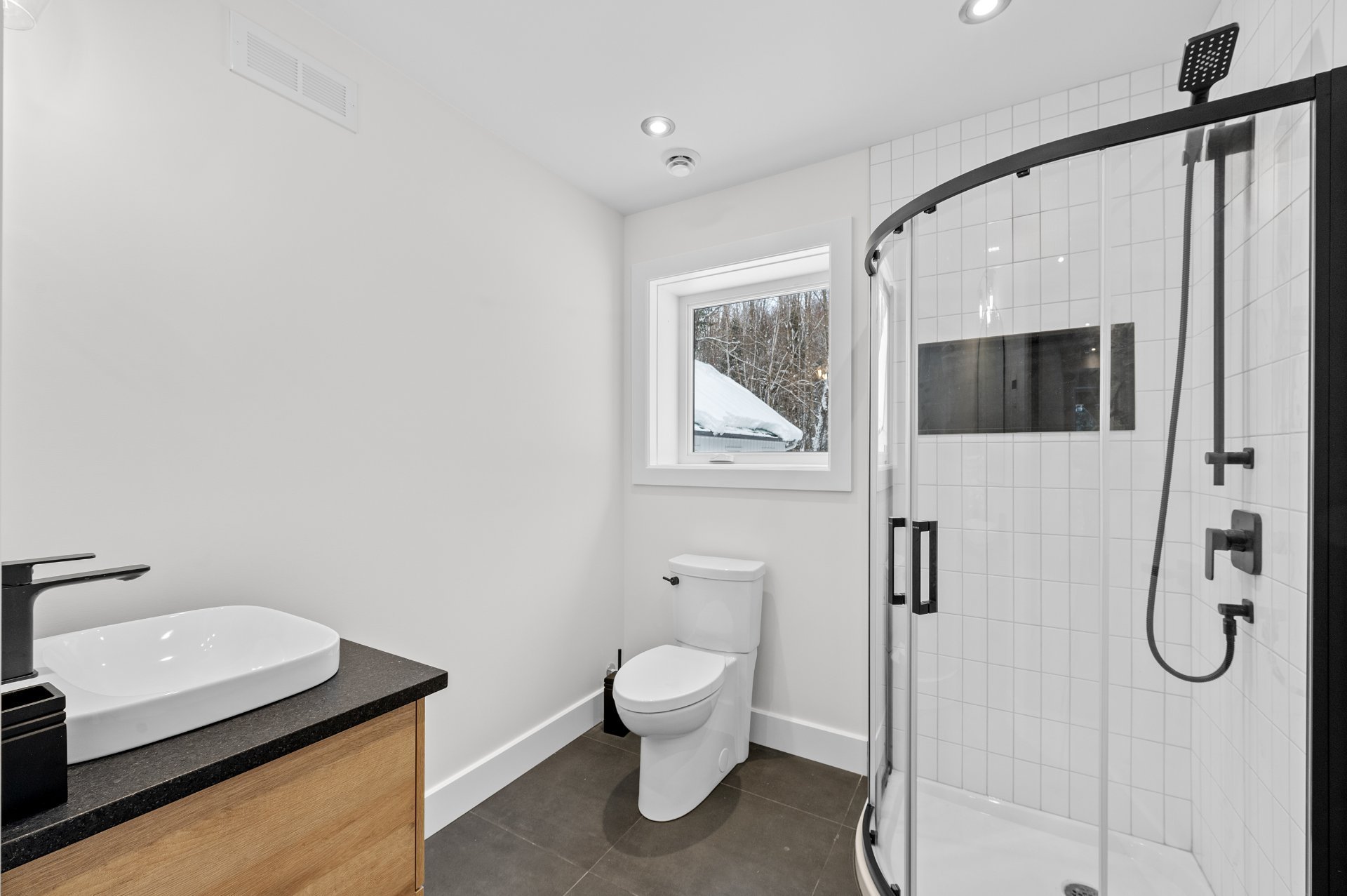 Photo - Bathroom