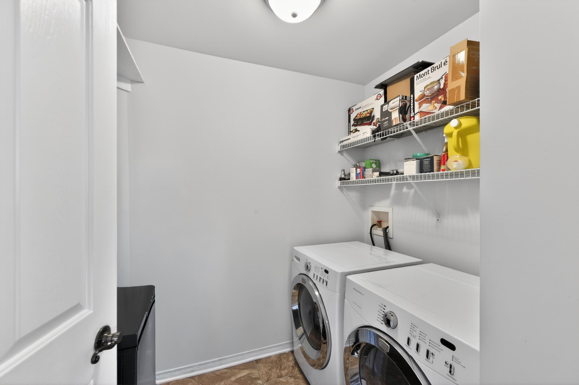 Photo - Laundry room