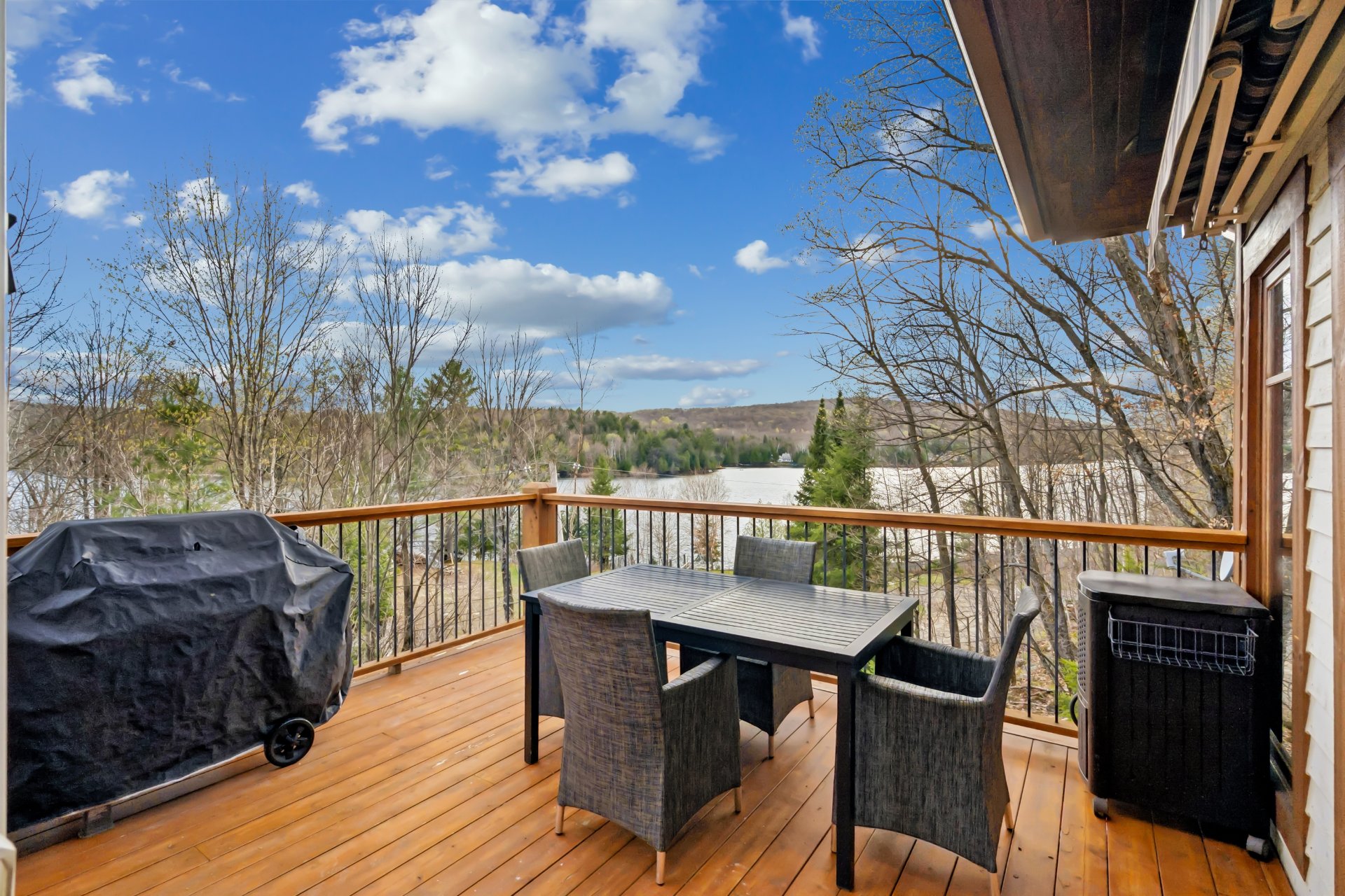Photo - Balcon
