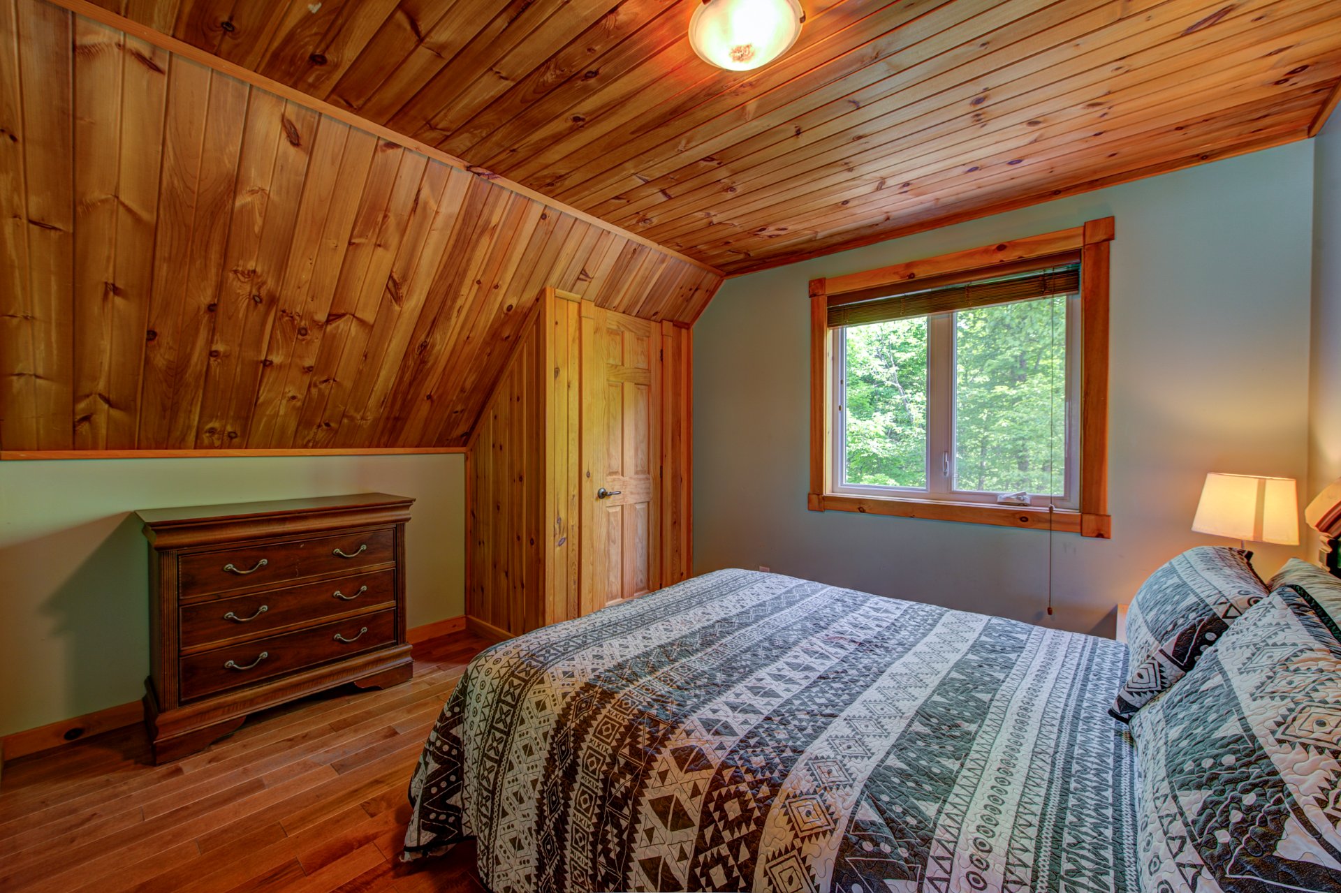 Photo - Bedroom