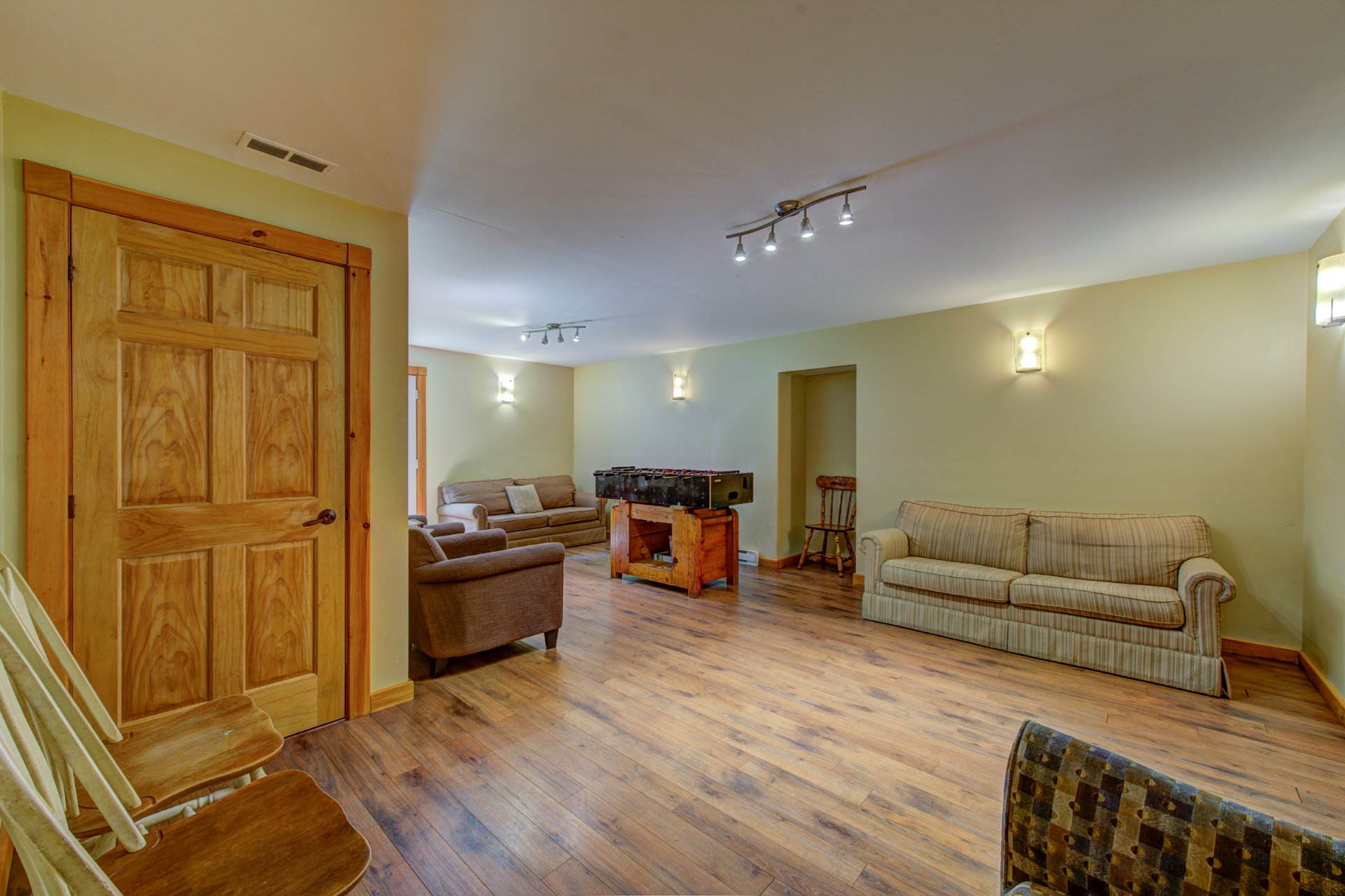 Photo - Family room