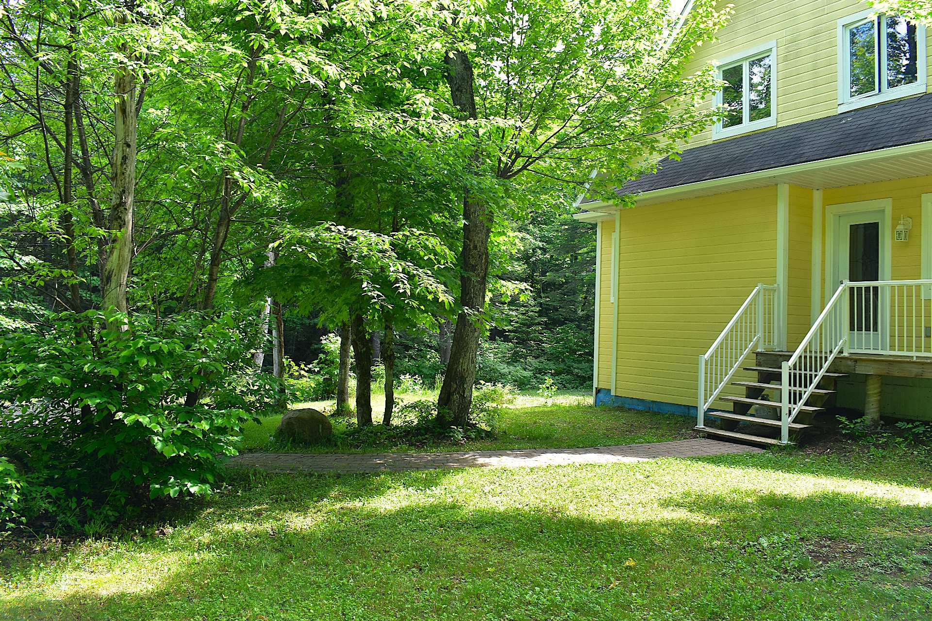Photo - Exterior