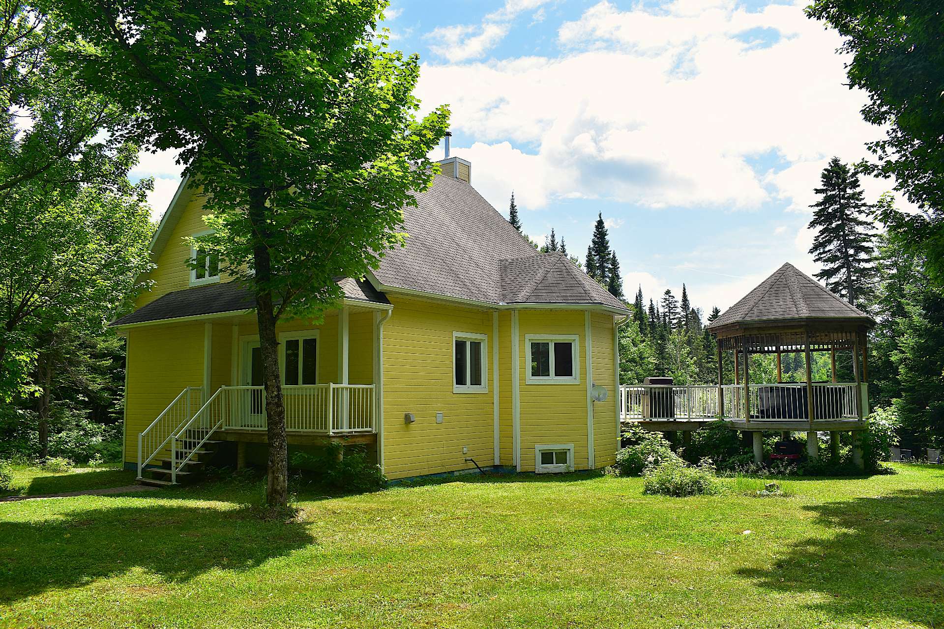 Photo - Frontage