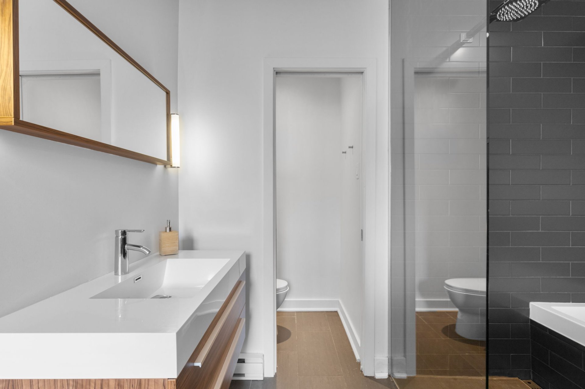 Ensuite bathroom