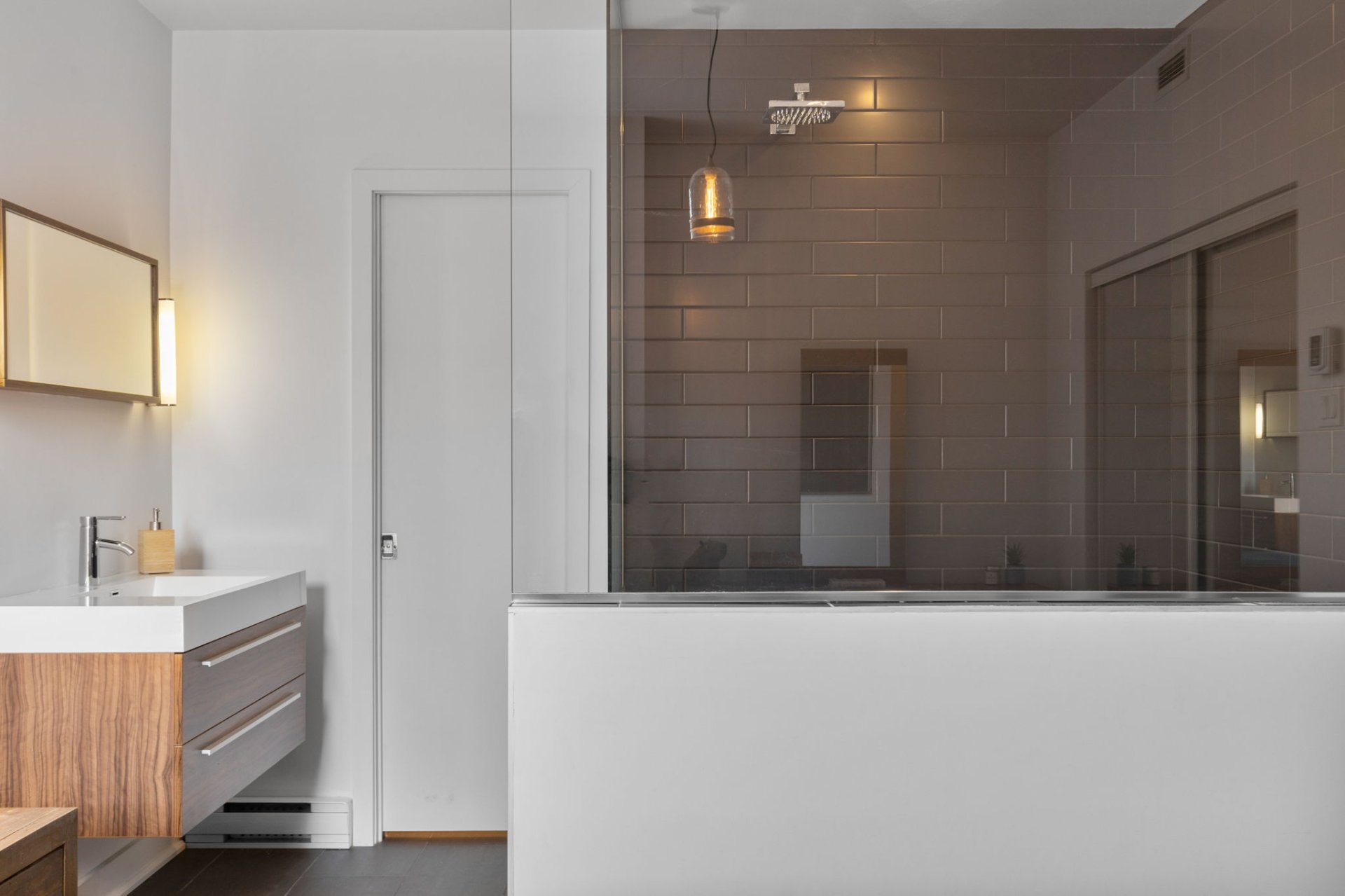 Ensuite bathroom