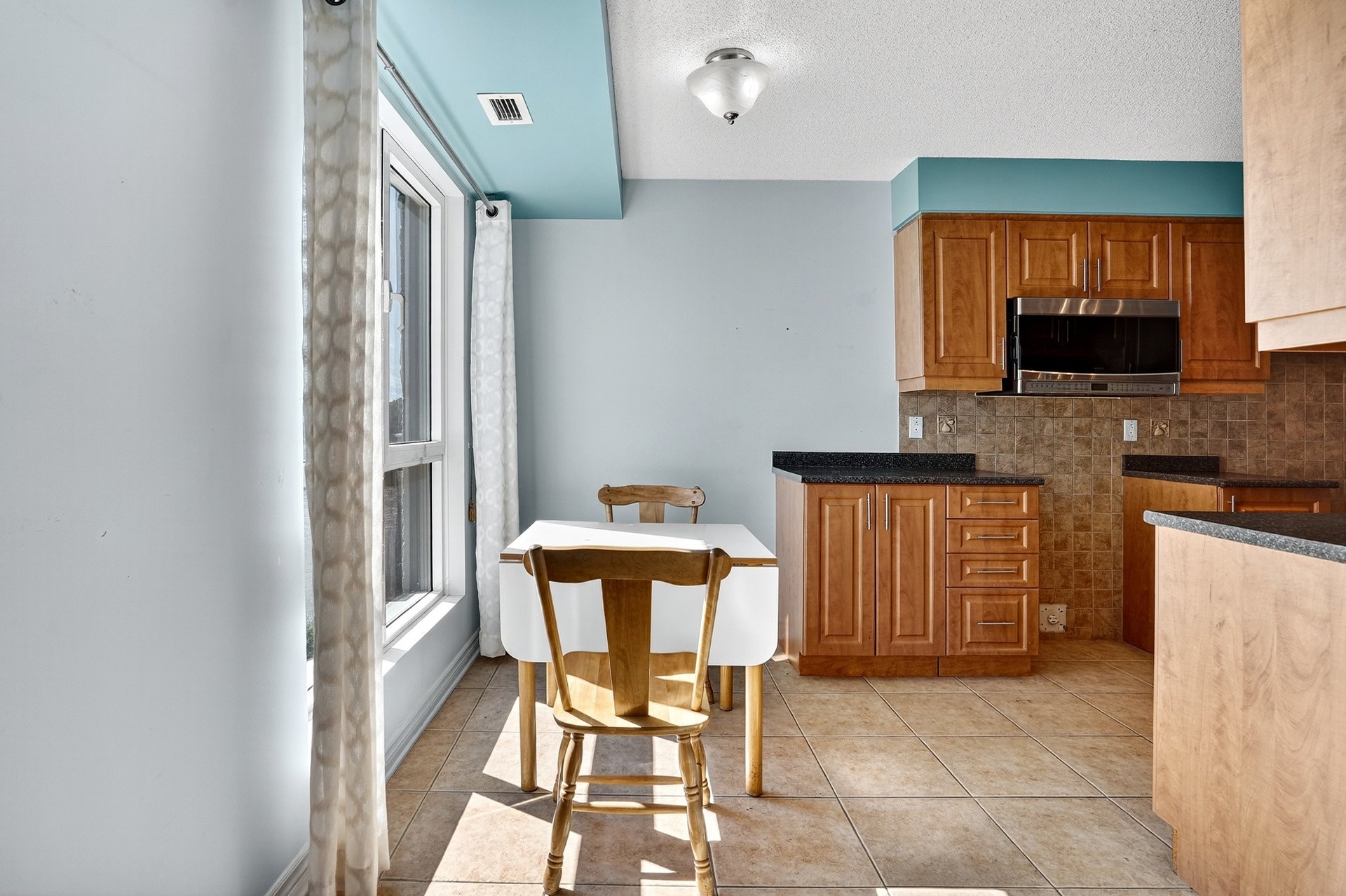 Photo - Salle à manger