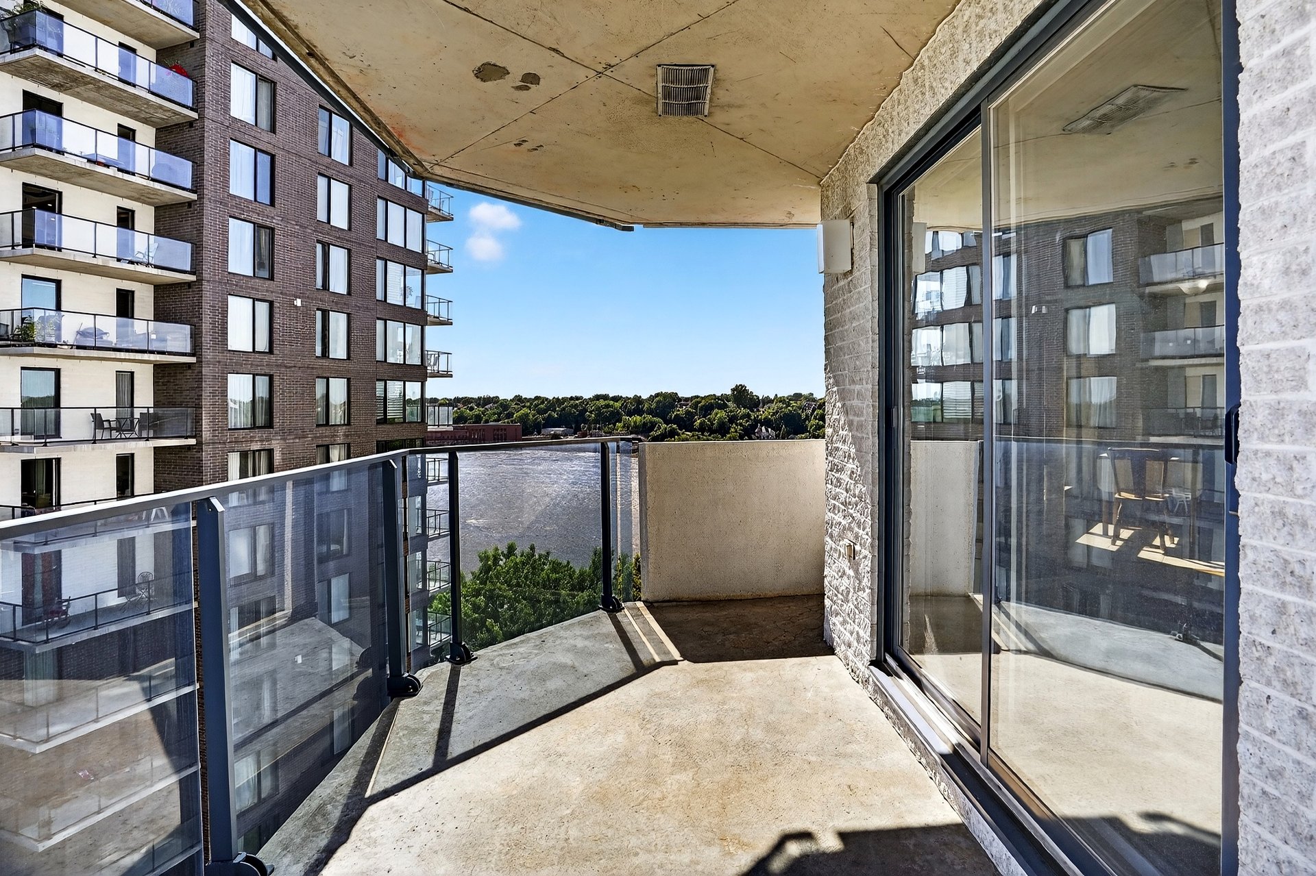Photo - Balcon