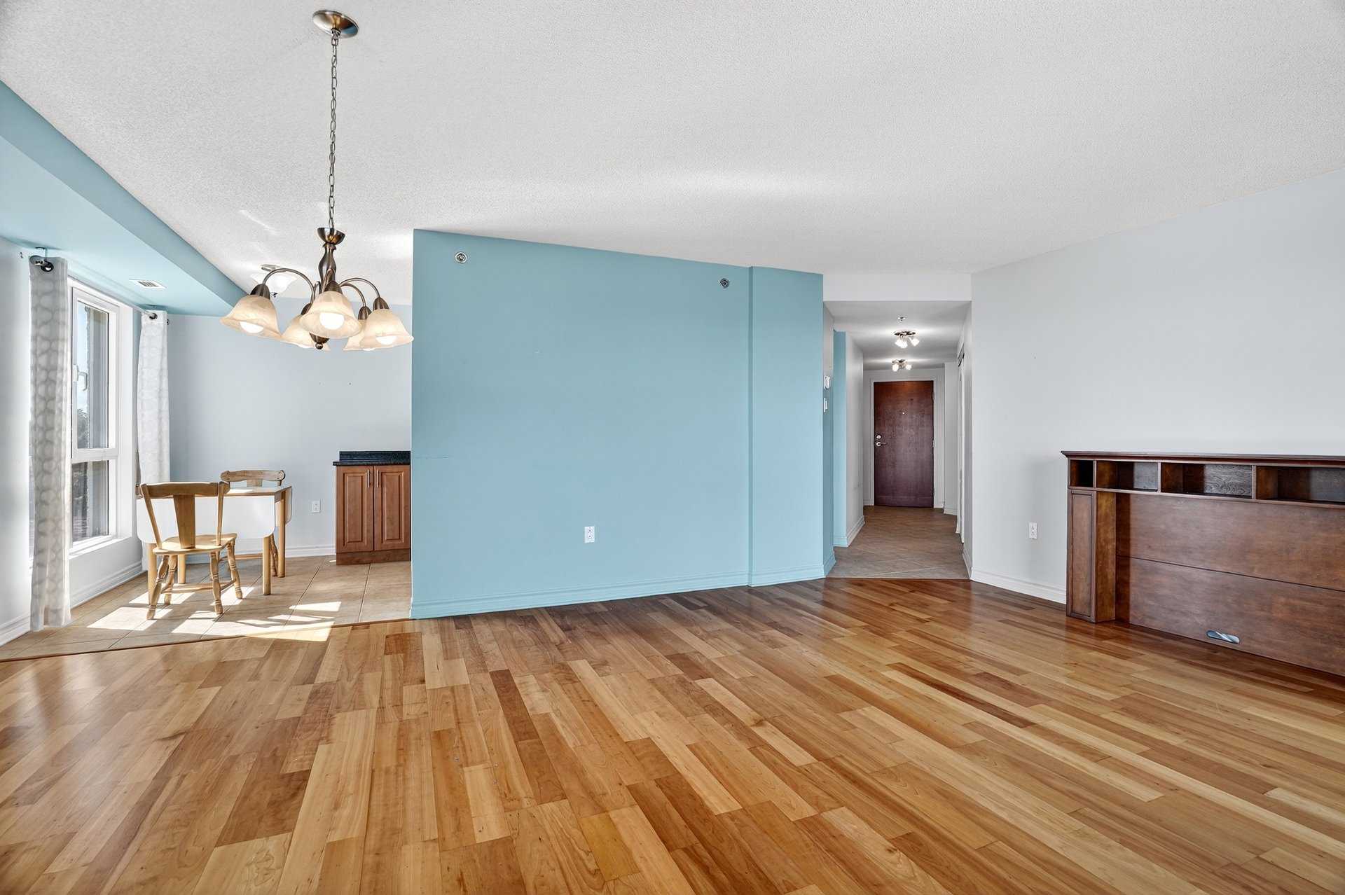 Photo - Salon