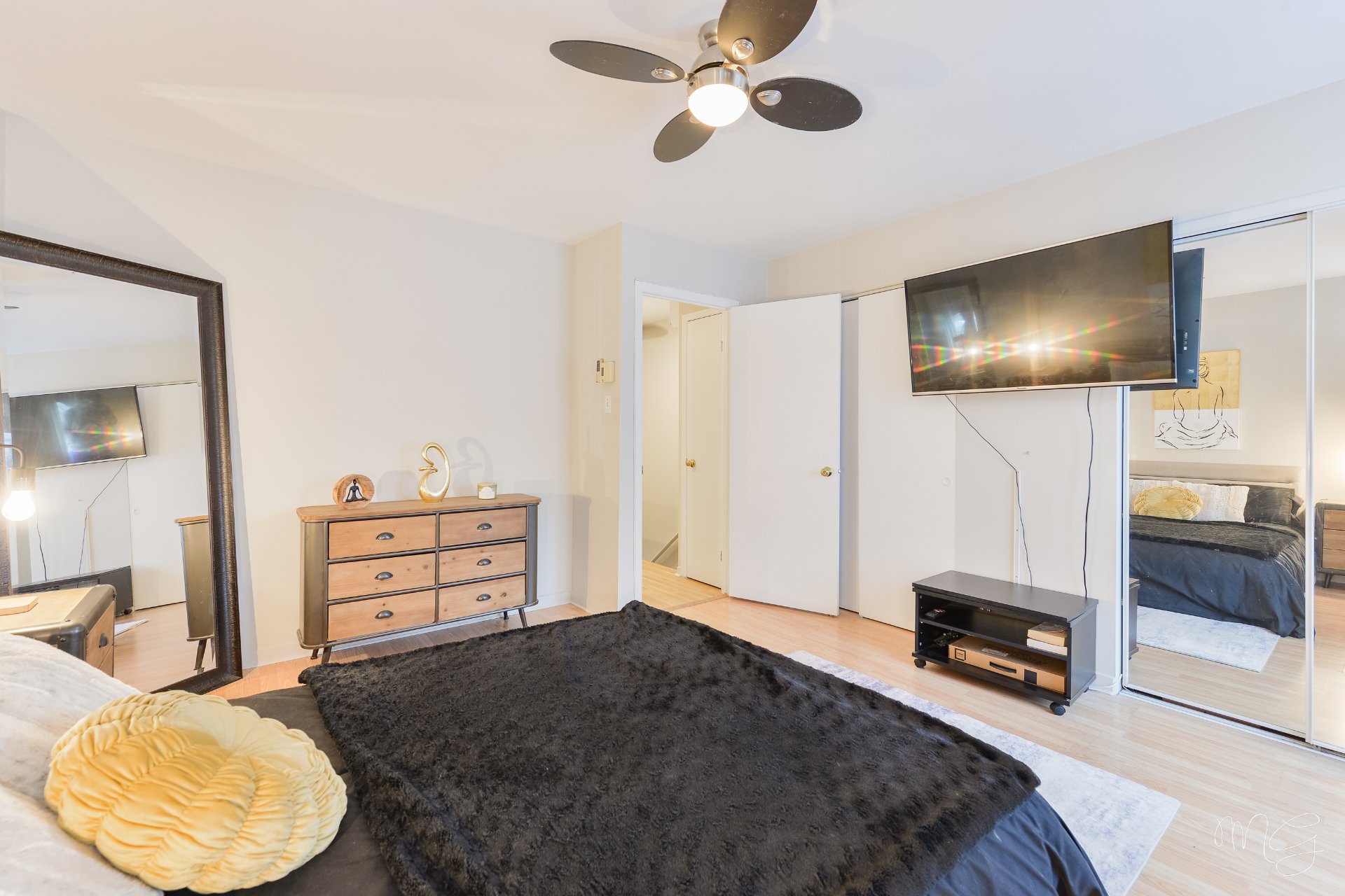 Photo - Primary bedroom