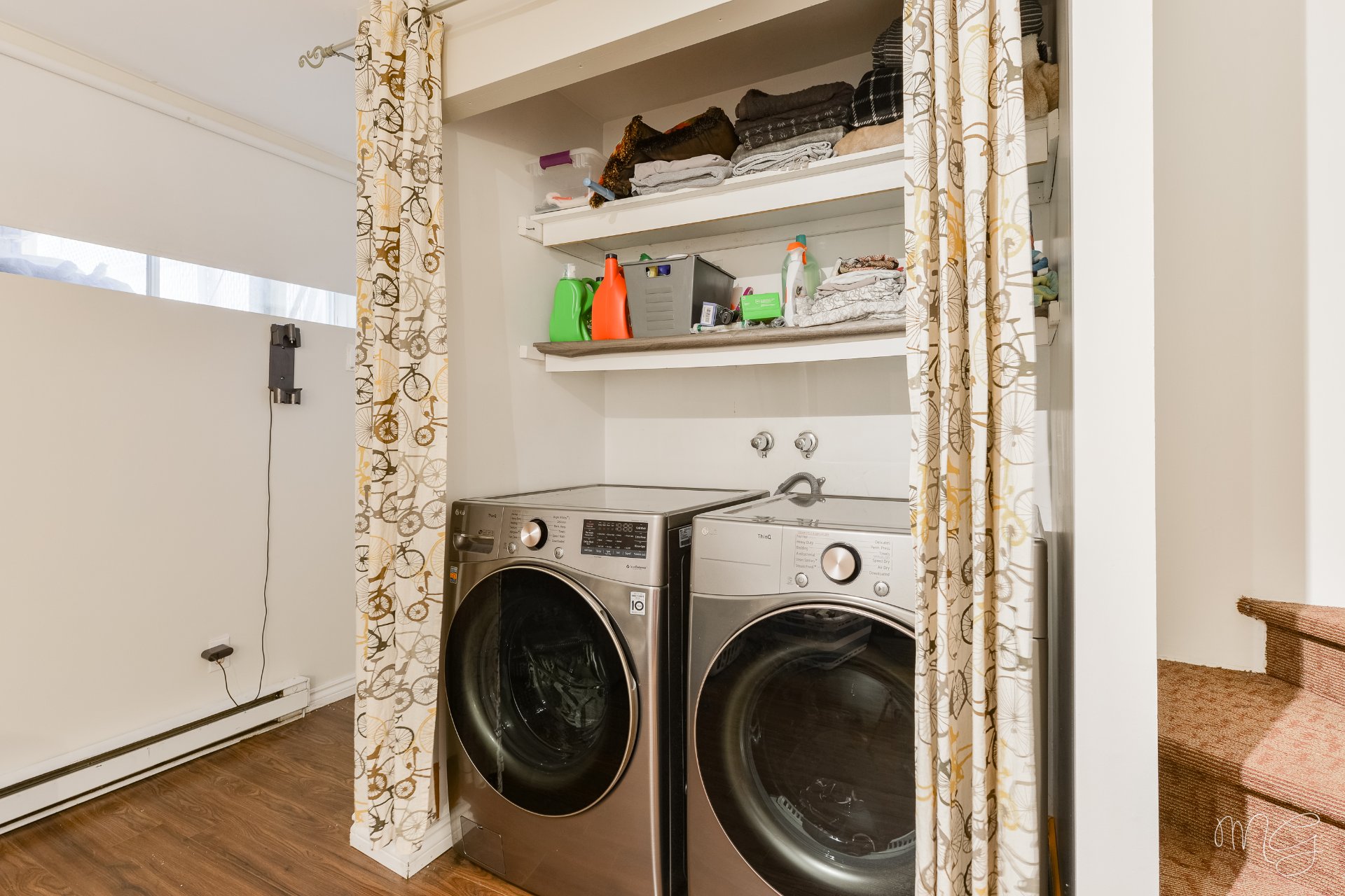 Photo - Laundry room