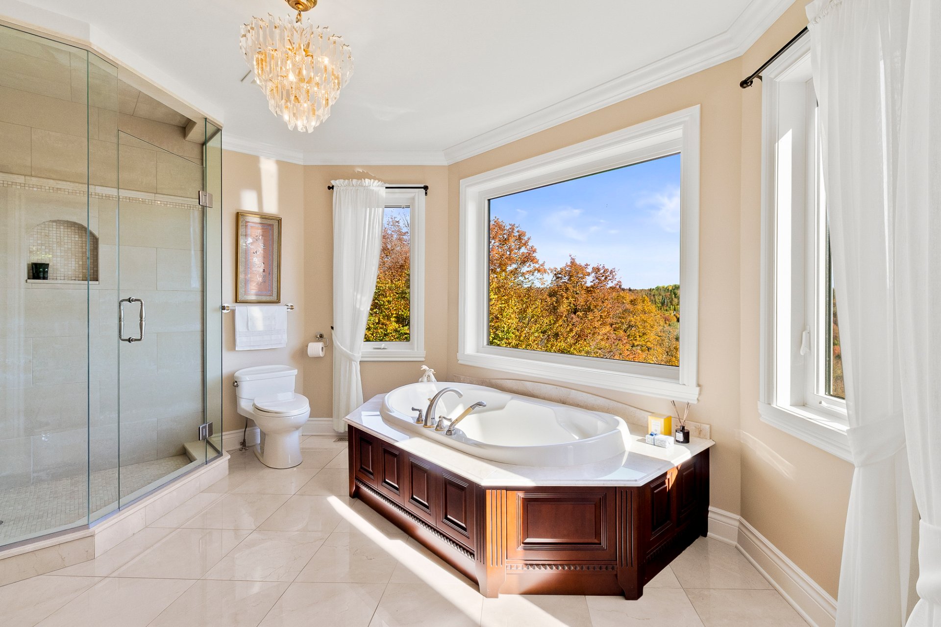 Photo - Salle de bains attenante à la CCP