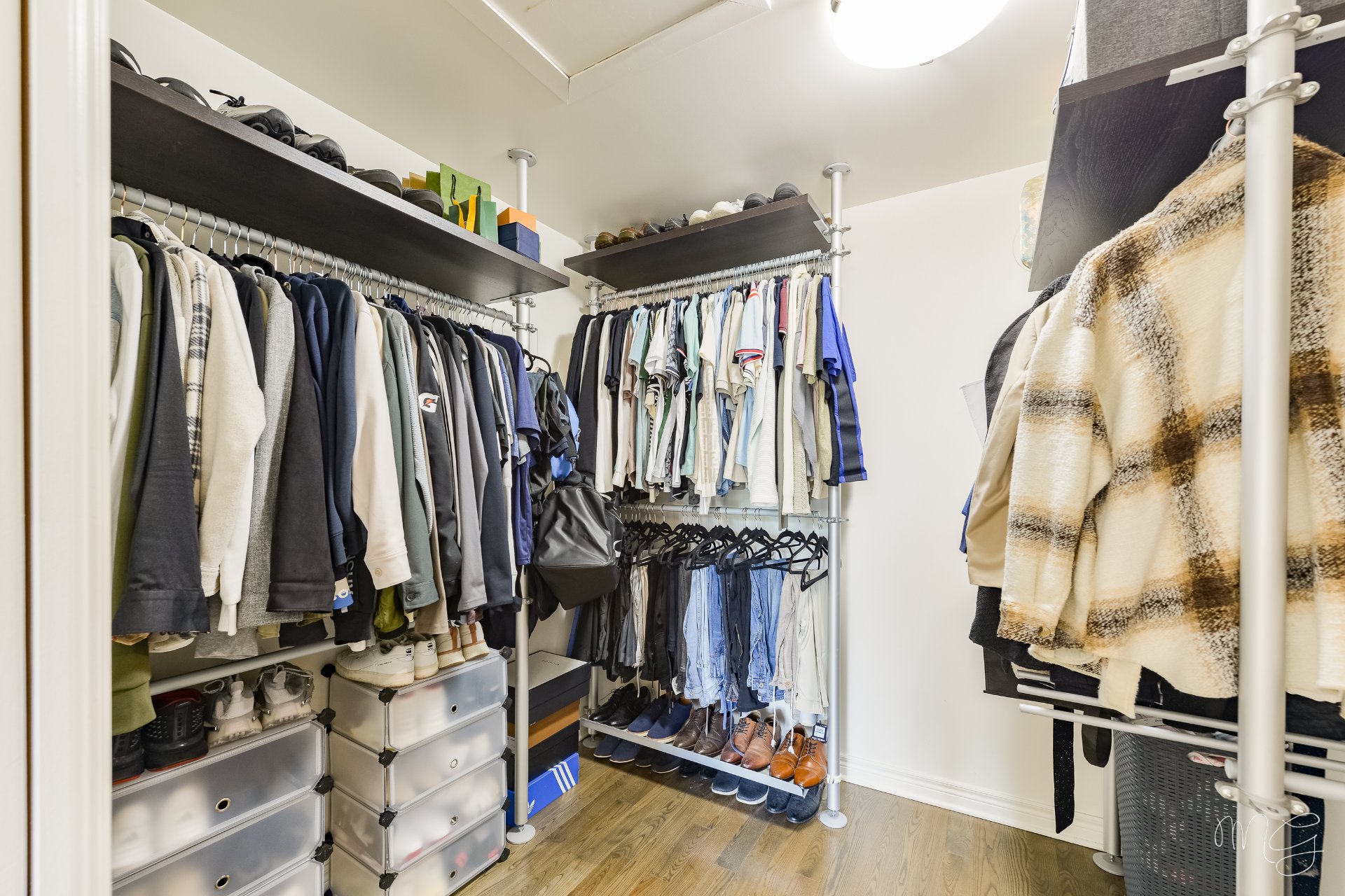 Photo - Penderie (Walk-in)