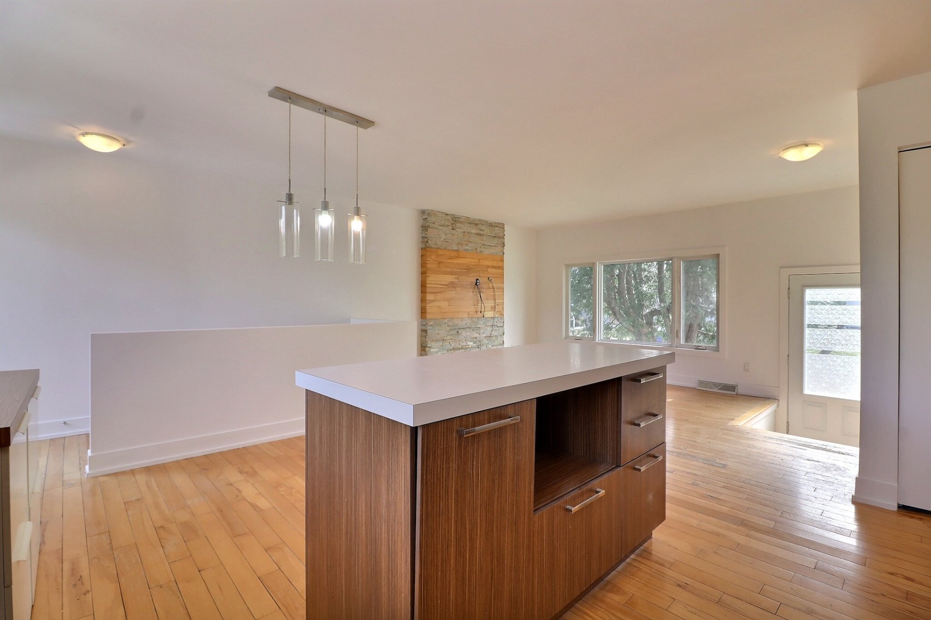 Photo - Kitchen