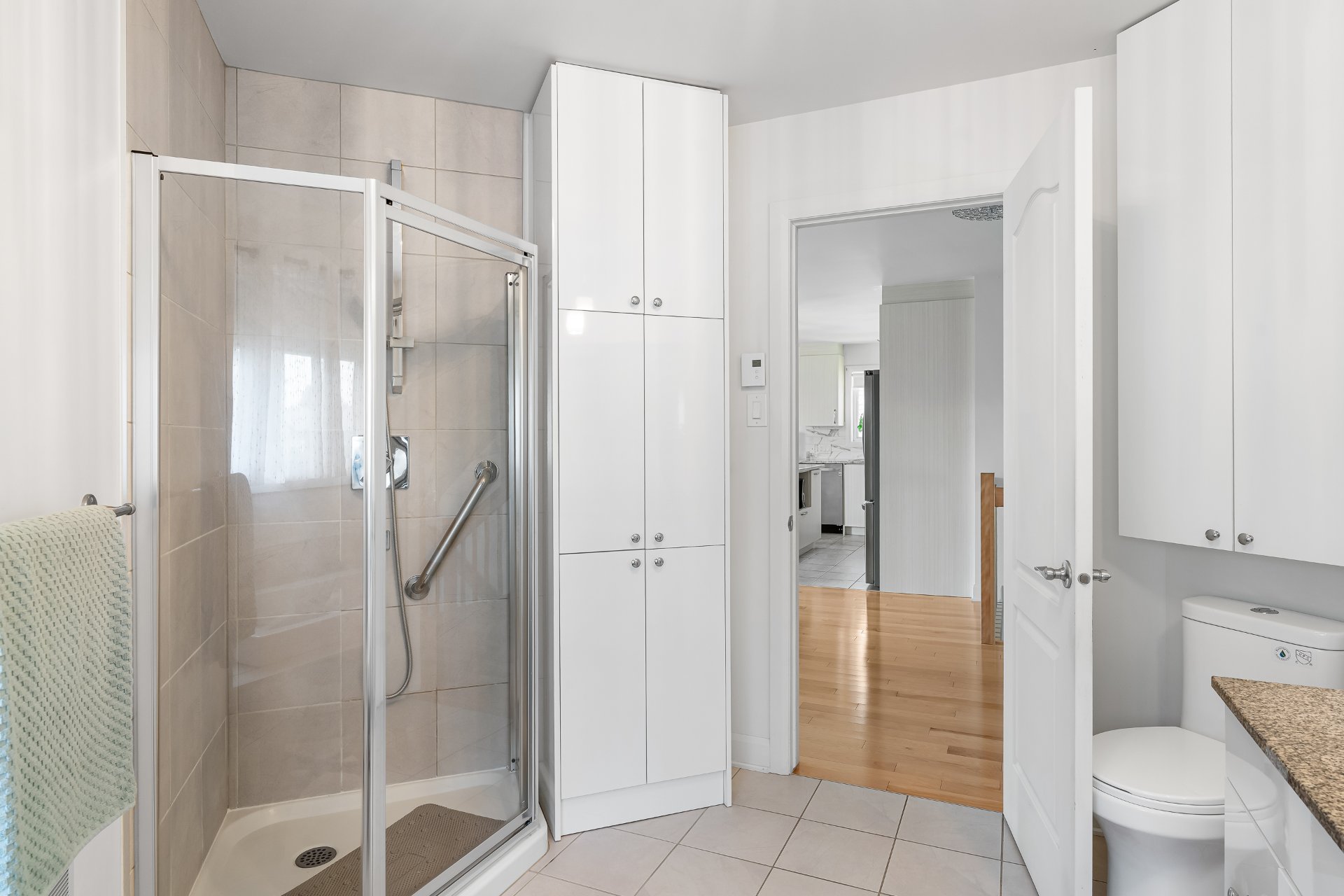 Photo - Bathroom