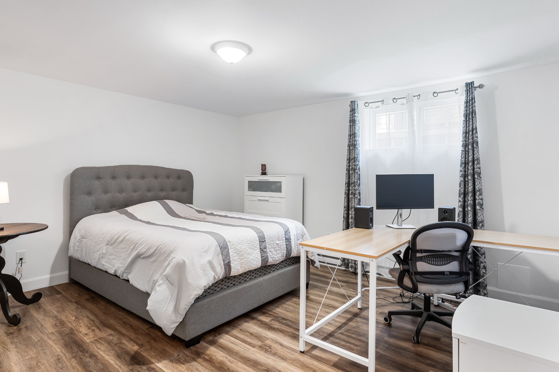 Photo - Bedroom