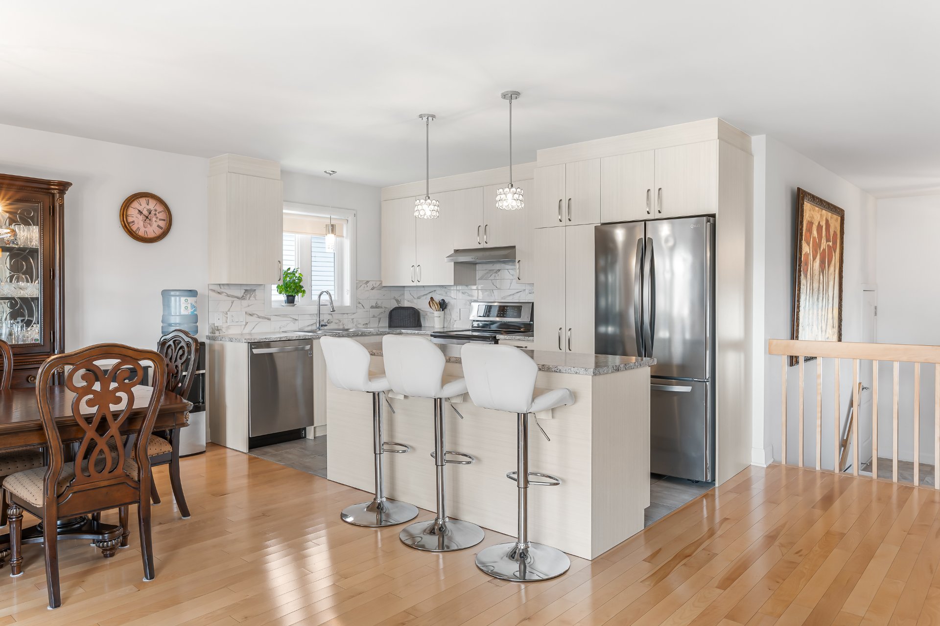 Photo - Kitchen