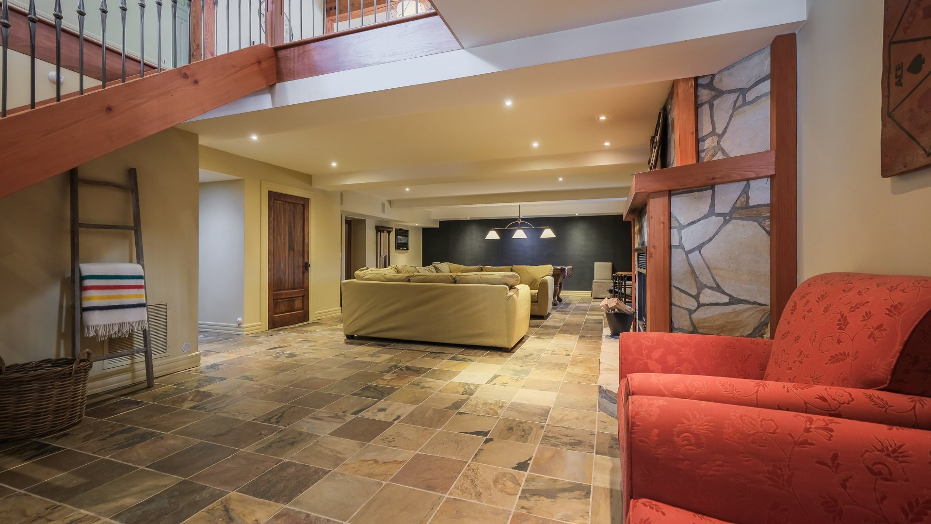 Two or more storey for sale, La Minerve