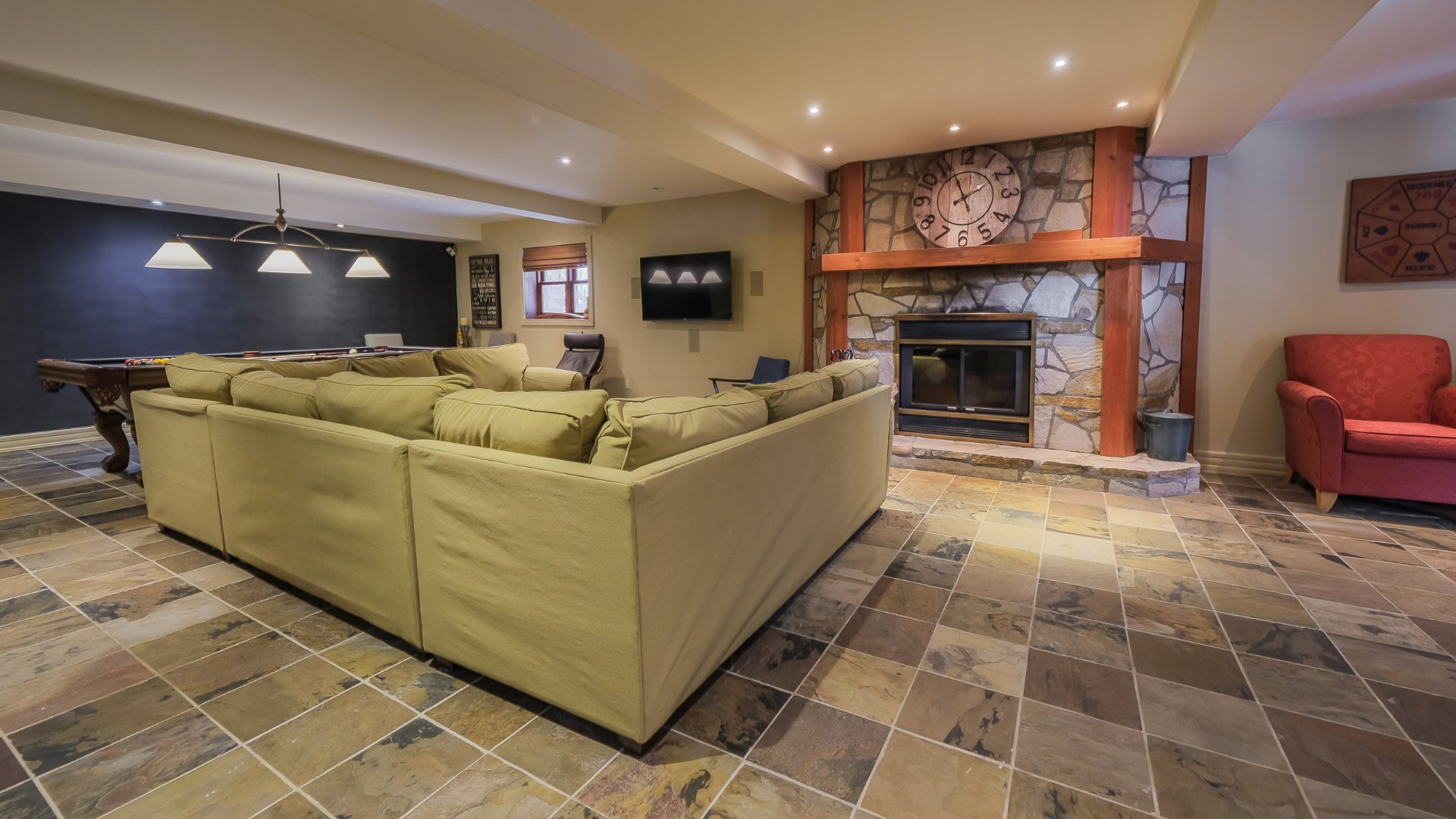 Two or more storey for sale, La Minerve