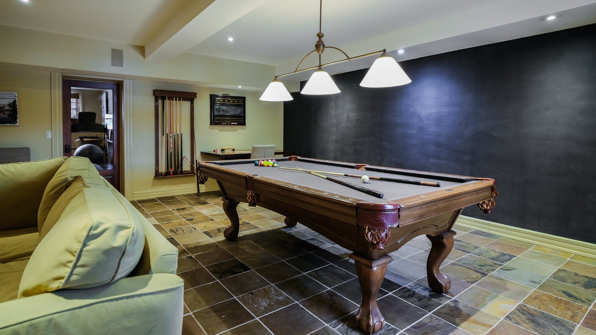 Two or more storey for sale, La Minerve