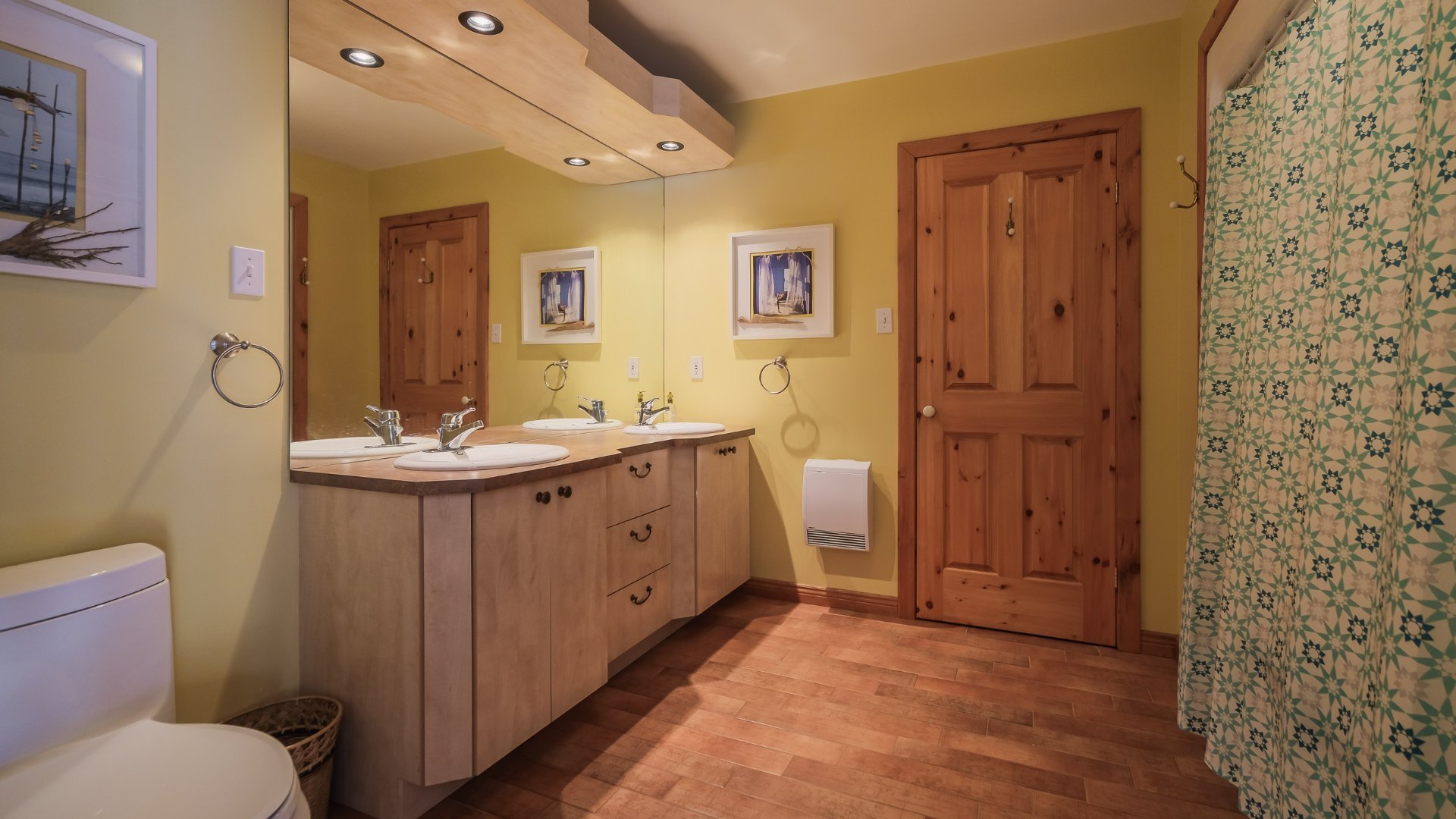 Two or more storey for sale, La Minerve