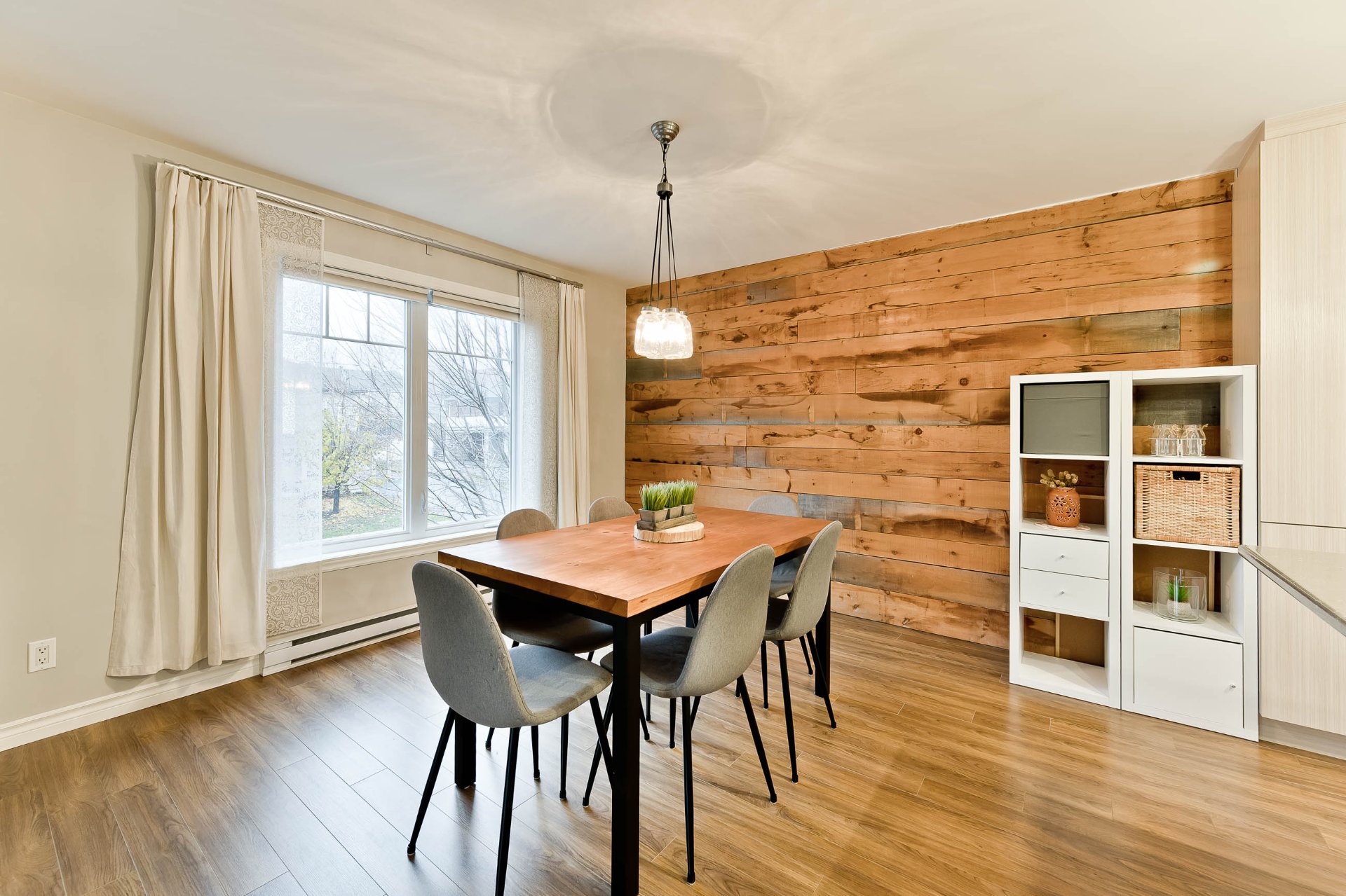 Photo - Salle à manger