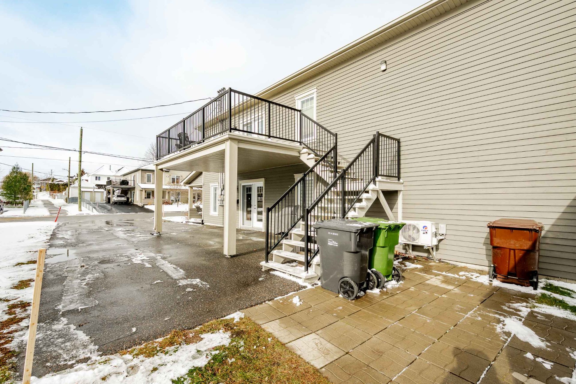 Photo - Entrée extérieure