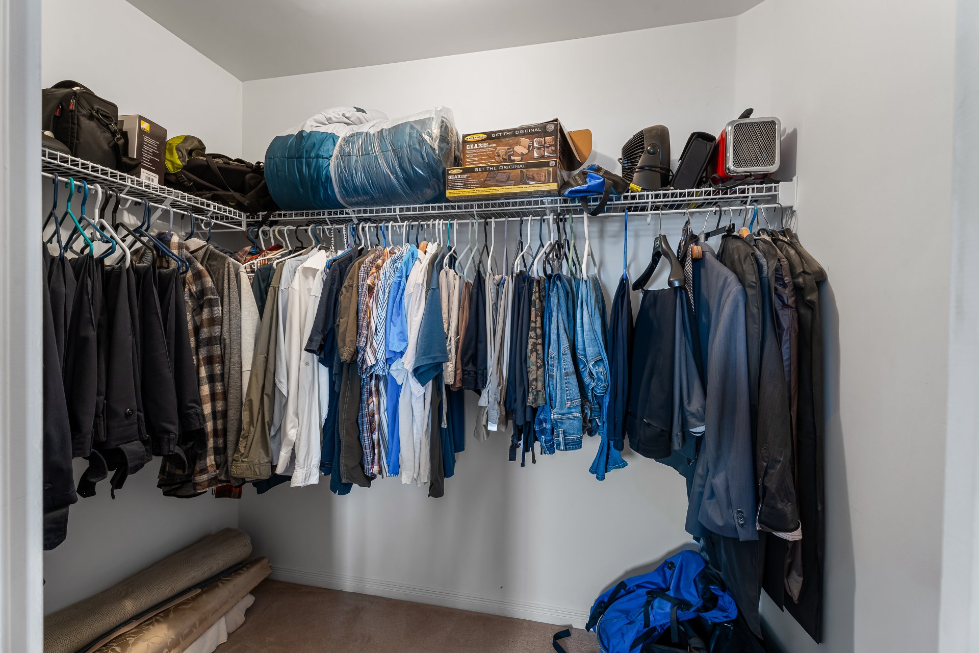Walk-in closet