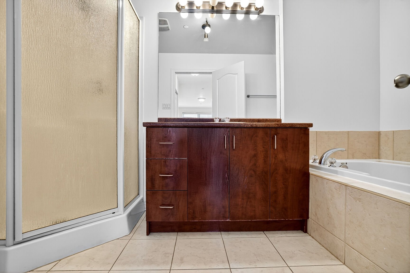 Ensuite bathroom