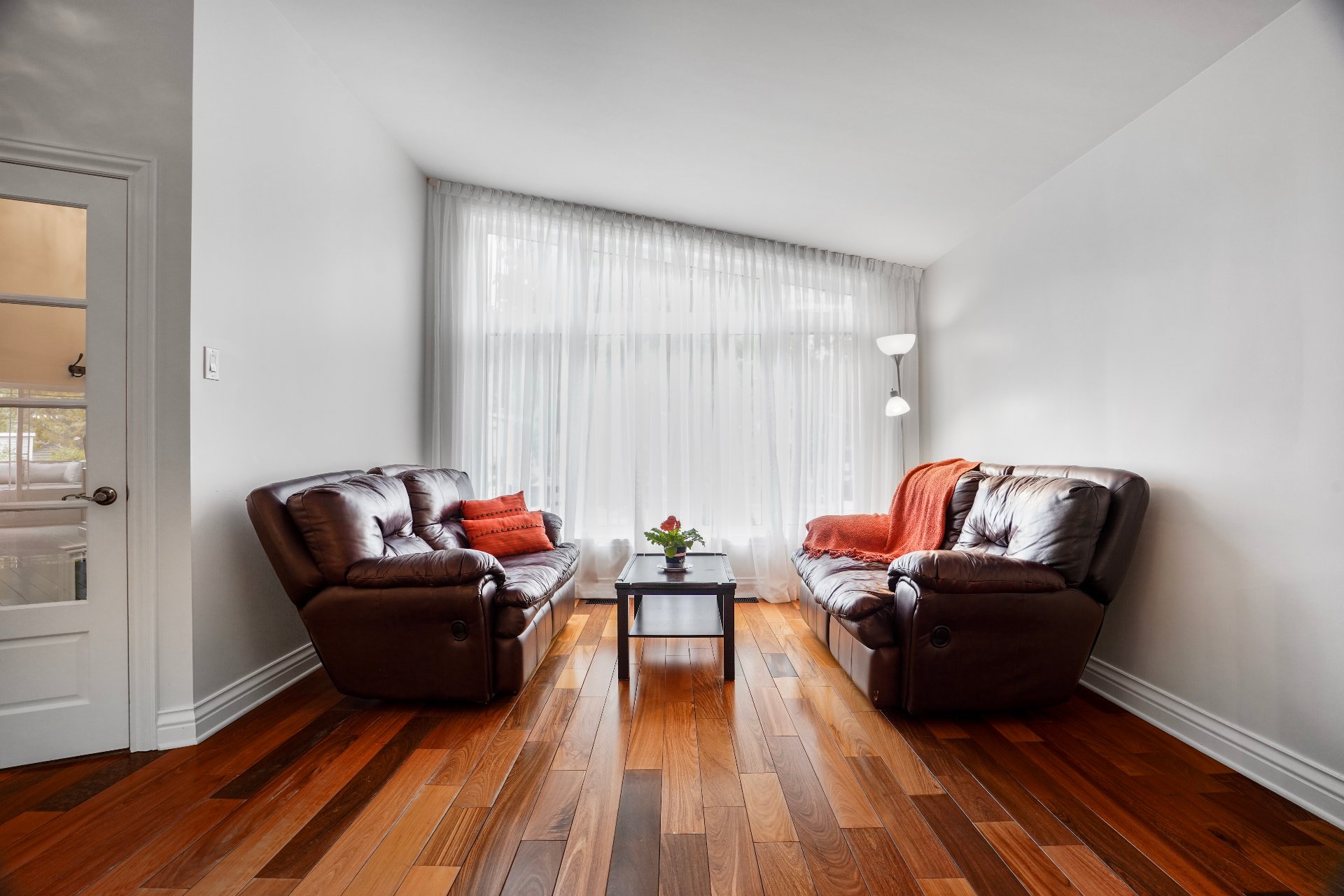 Photo - Salon