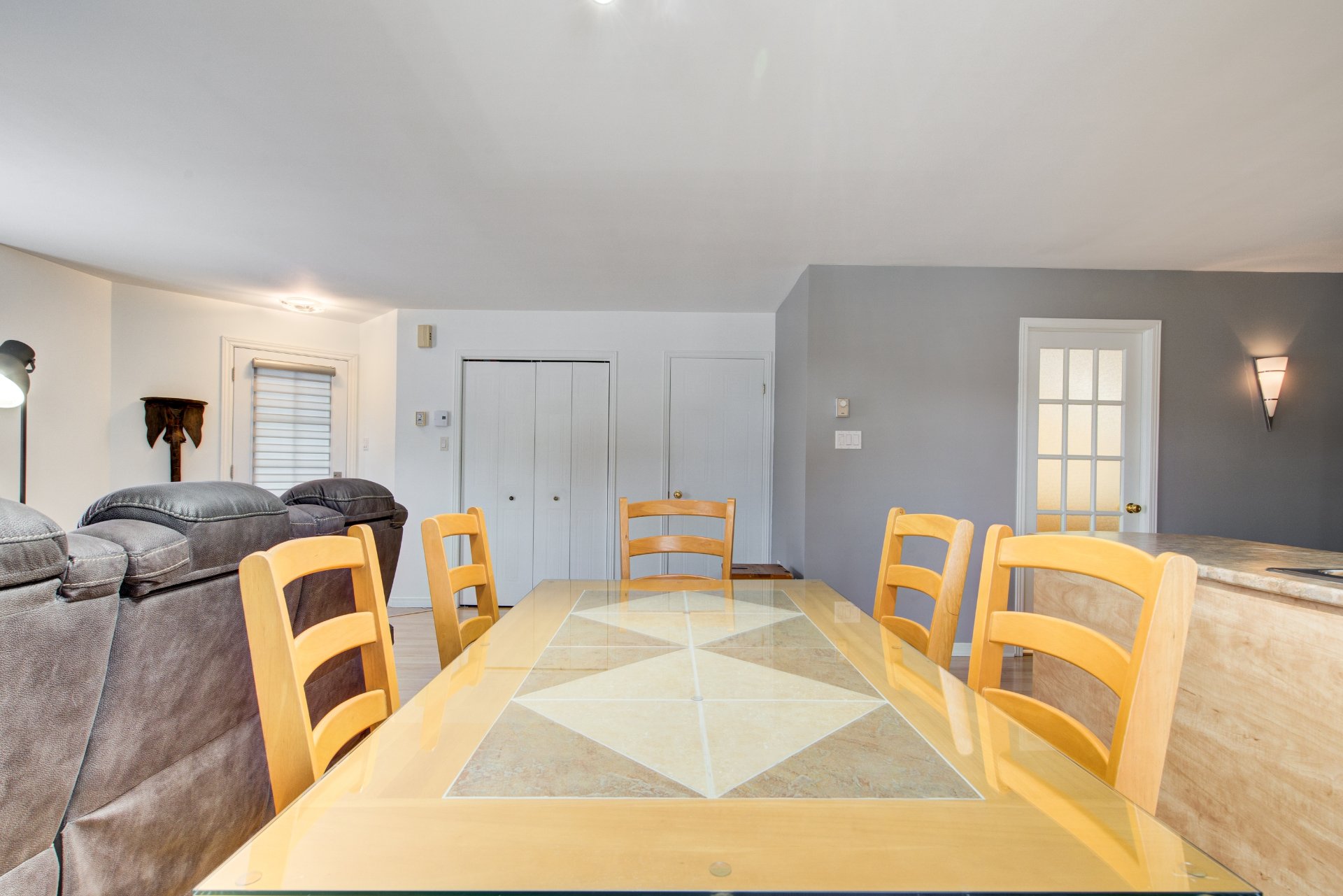 Photo - Salle à manger