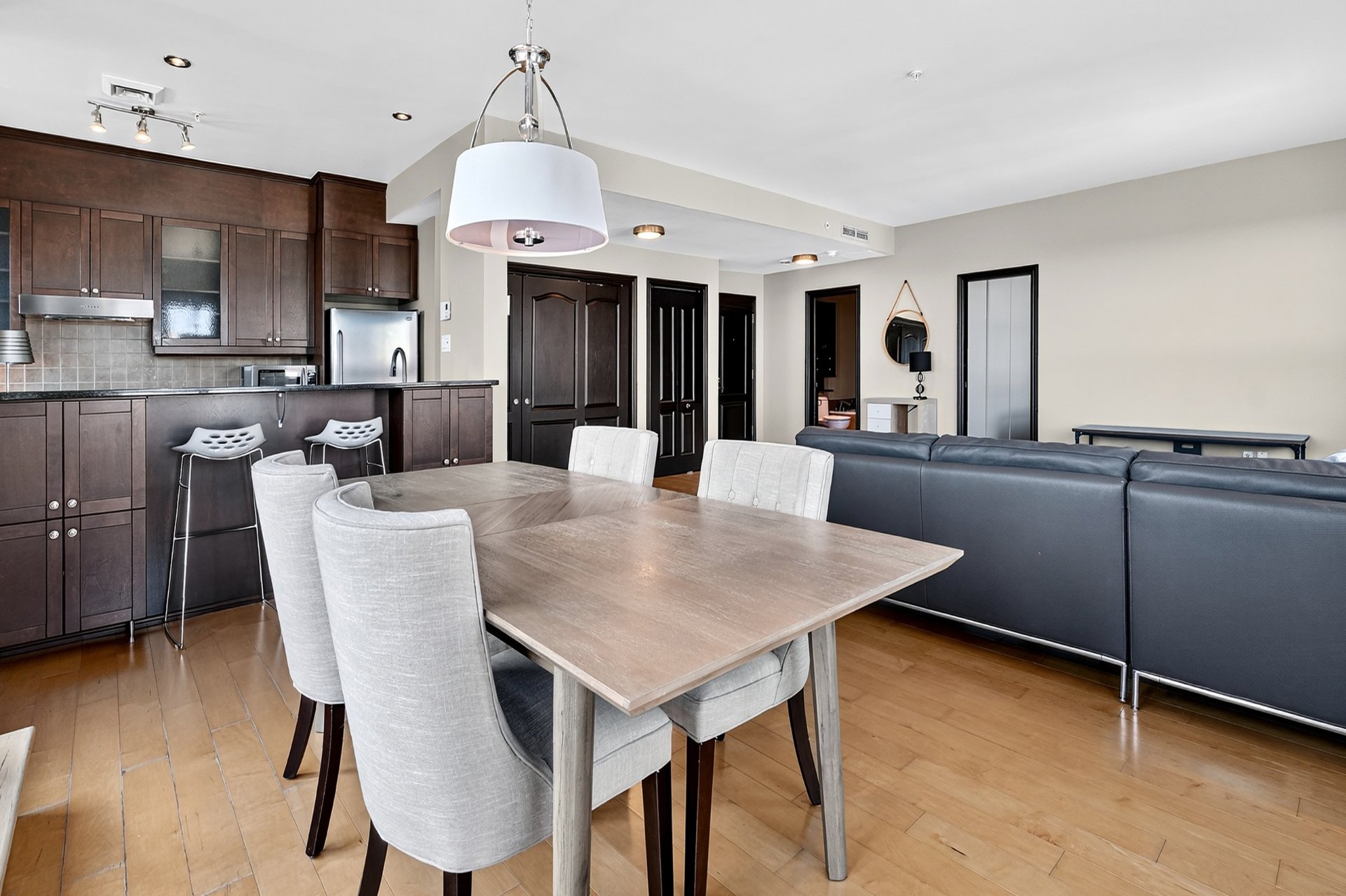 Photo - Salle à manger