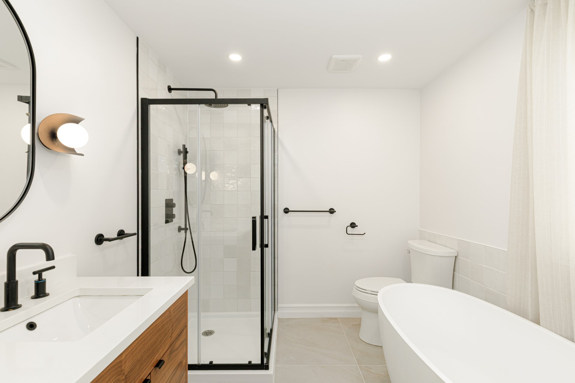 Salle de bains attenante à la CCP