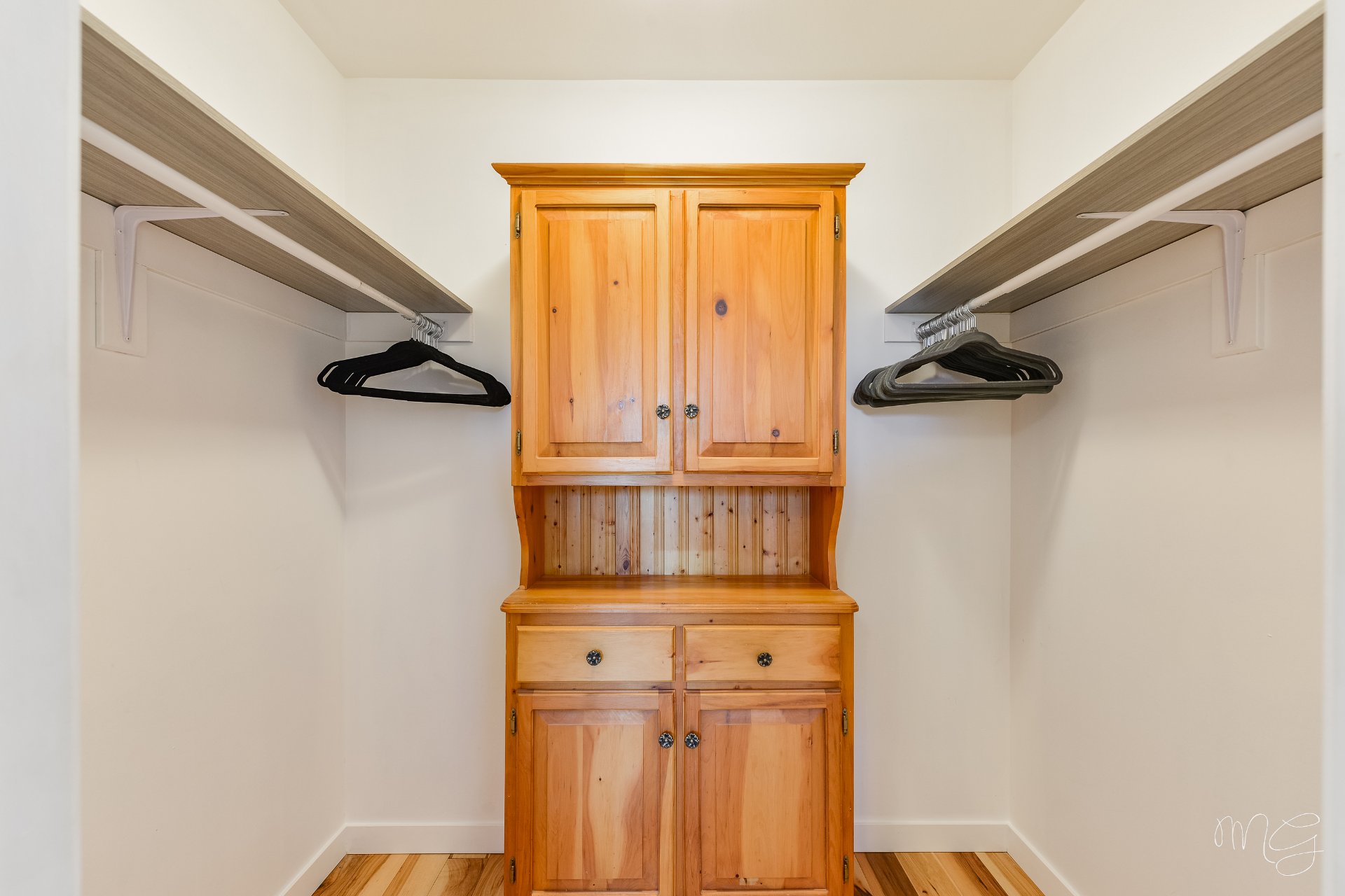 Photo - Walk-in closet