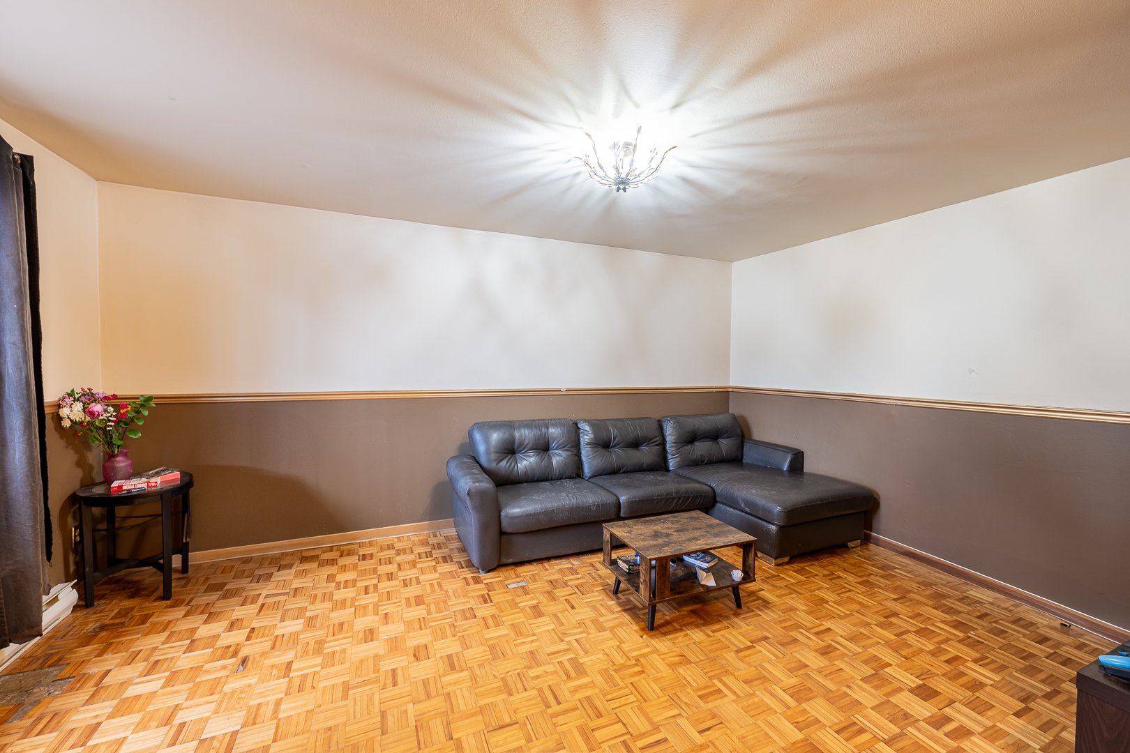 Photo - Salon