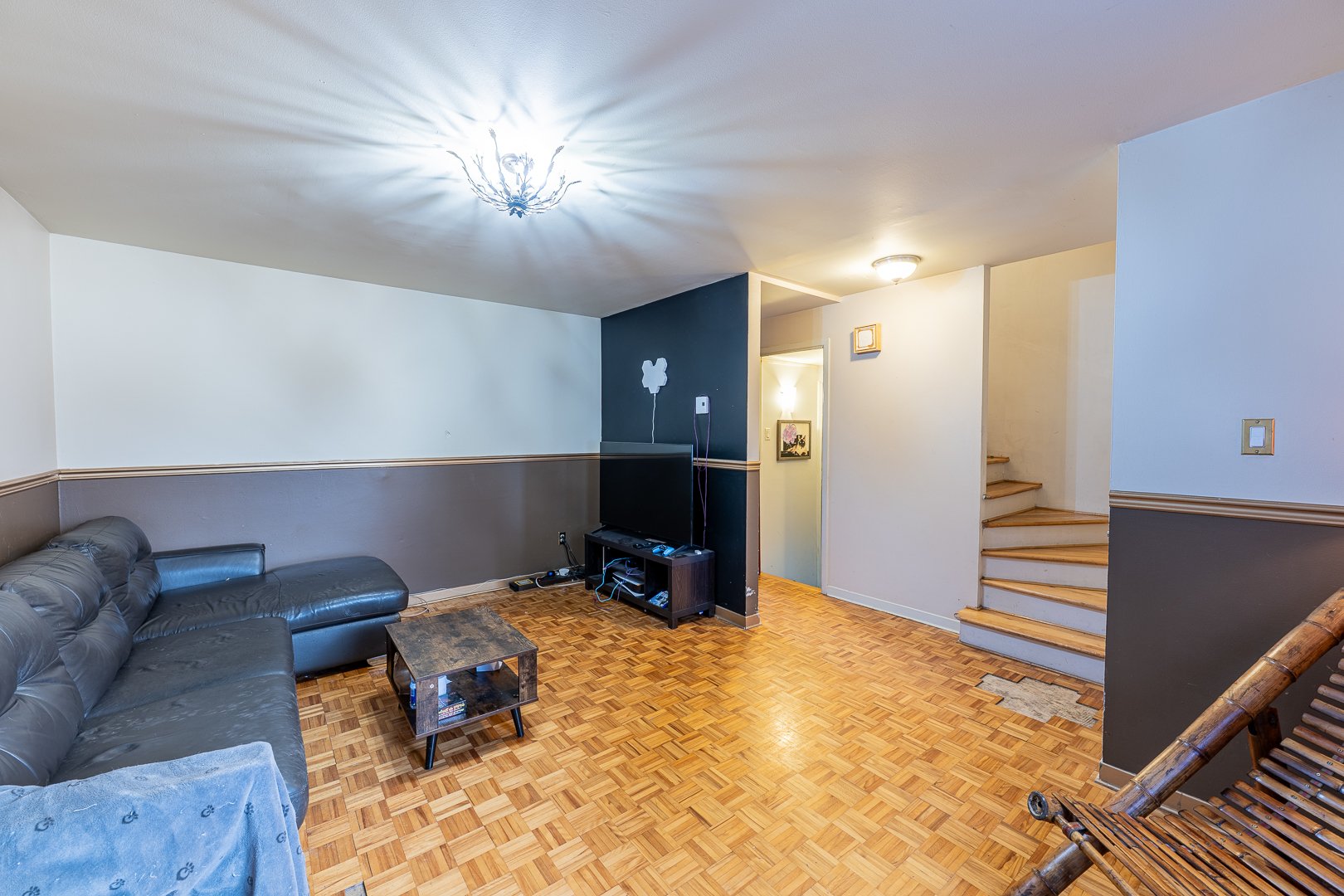 Photo - Salon