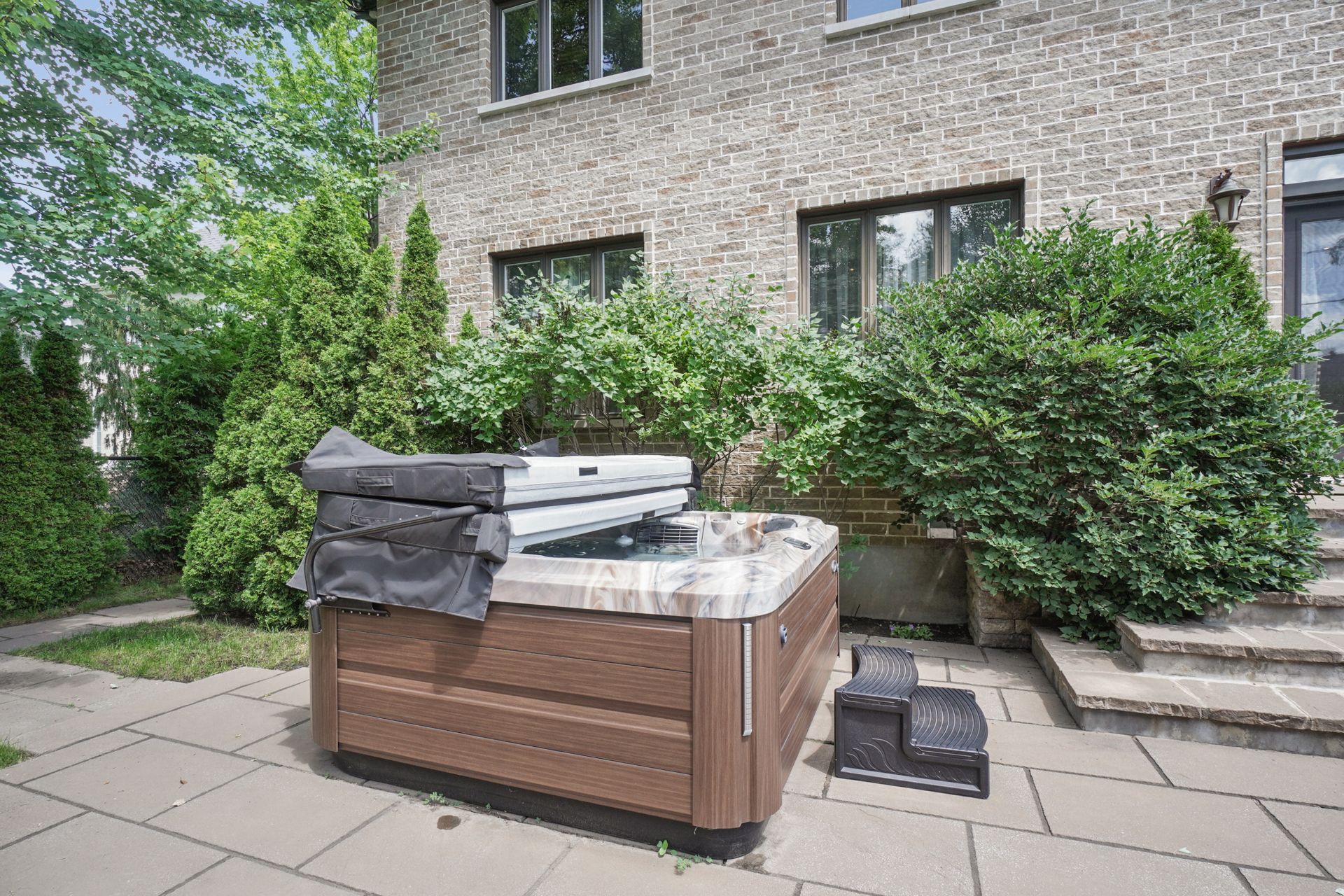 Hot tub