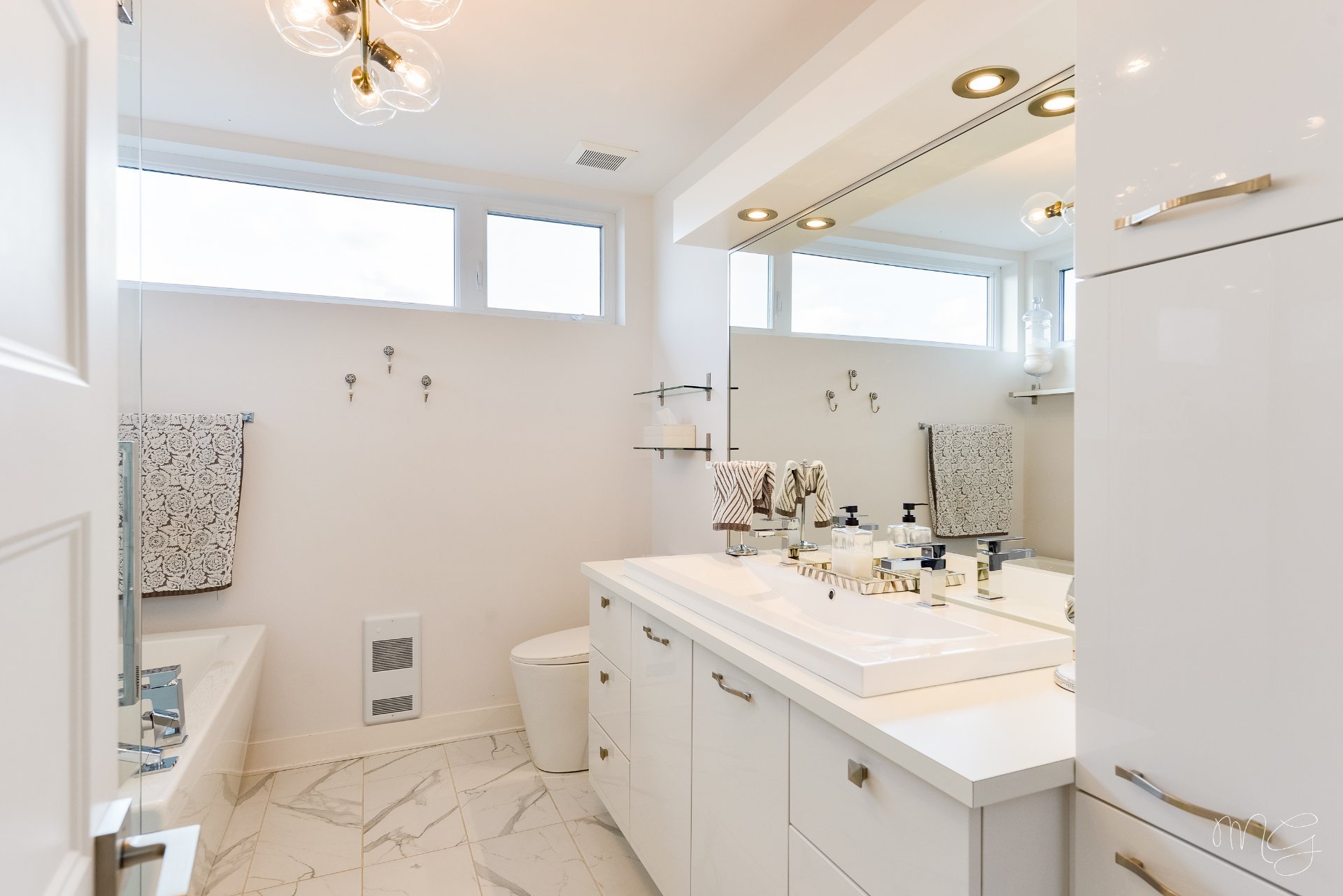 Ensuite bathroom
