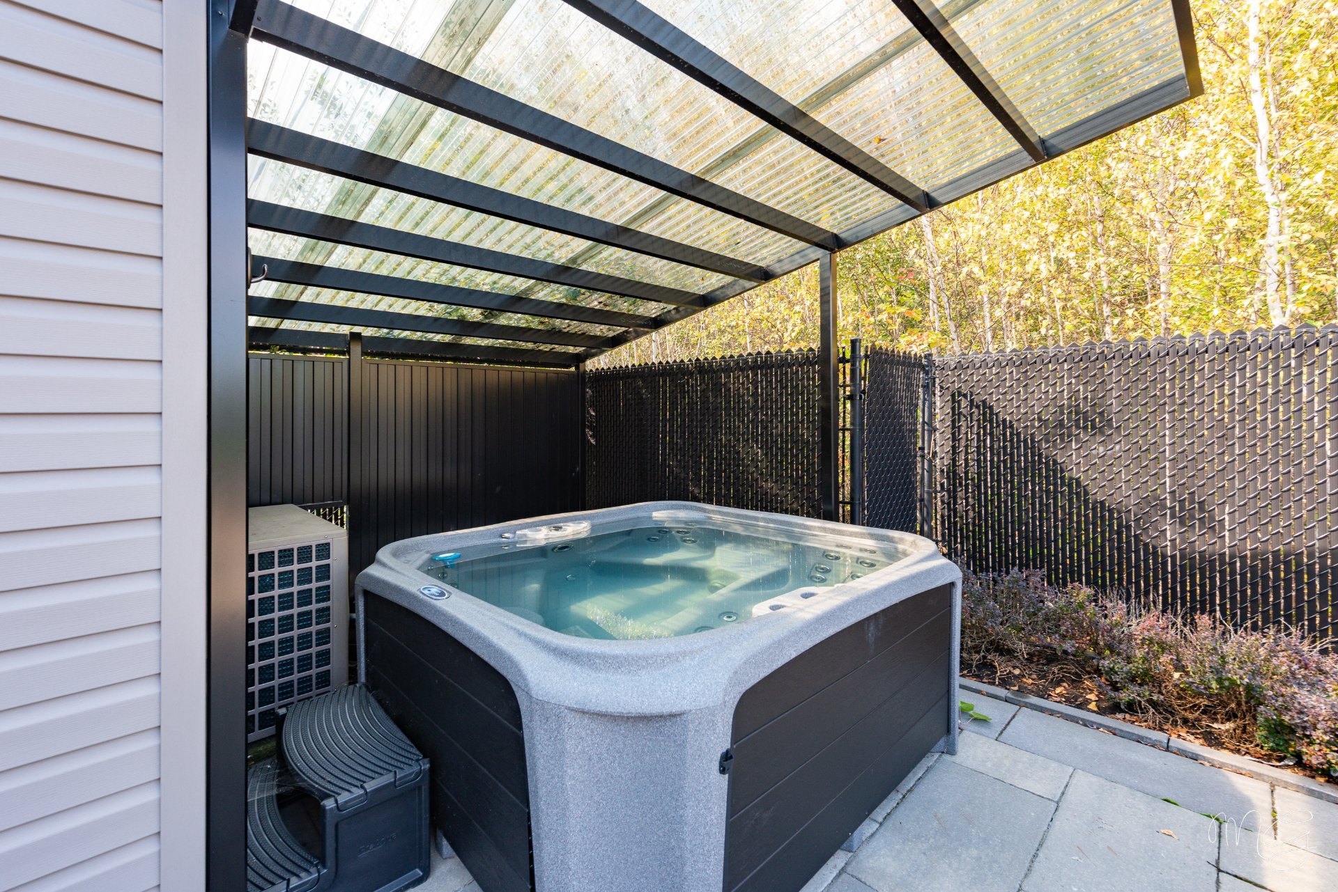 Hot tub