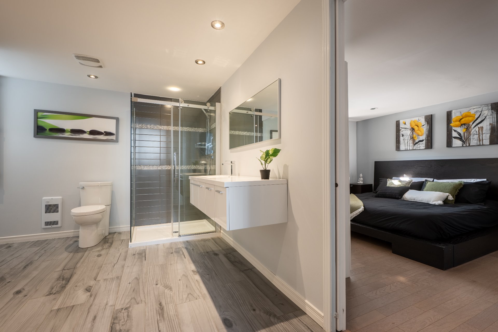 Photo - Salle de bains attenante à la CCP