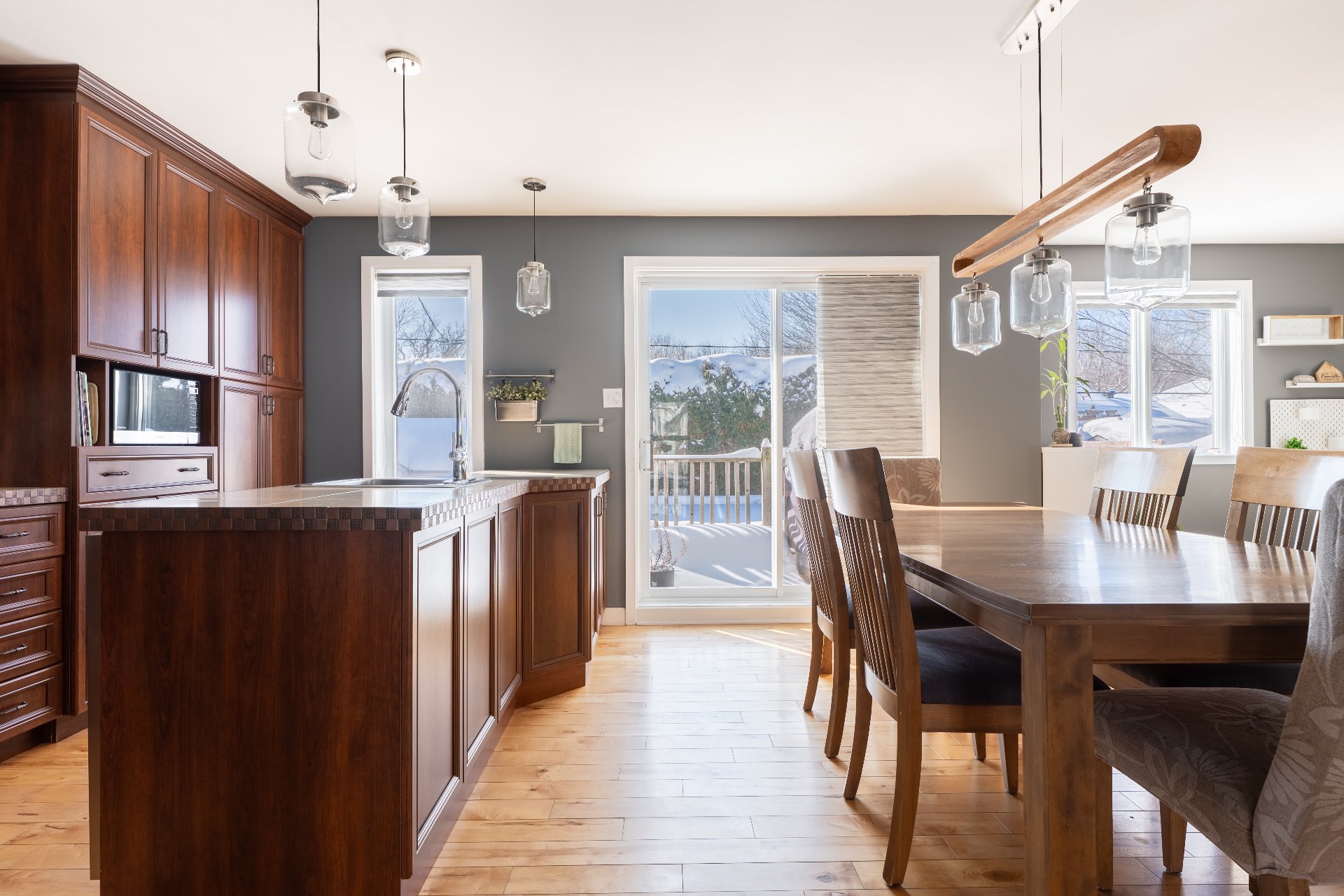 Photo - Salle à manger