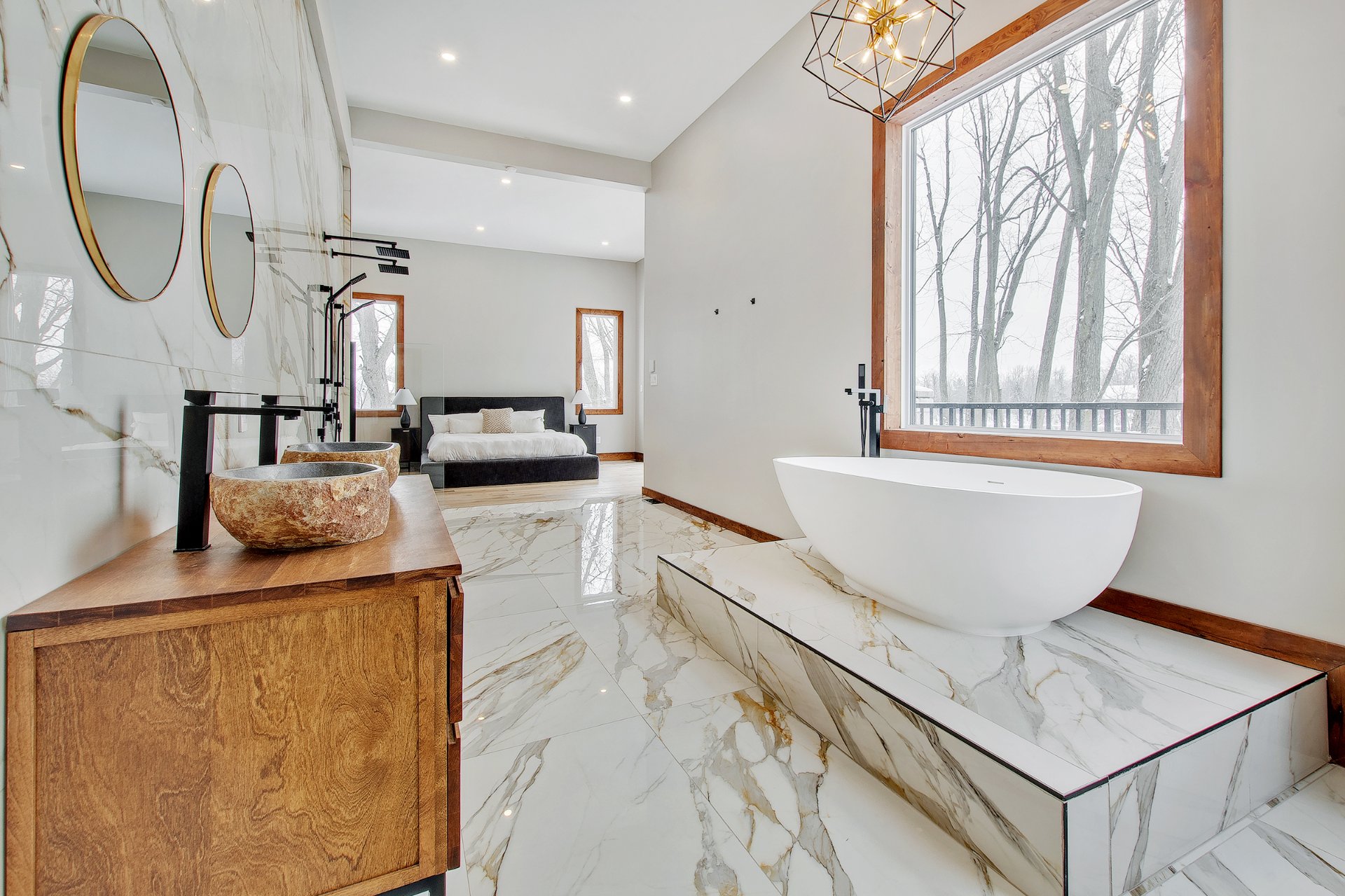 Ensuite bathroom