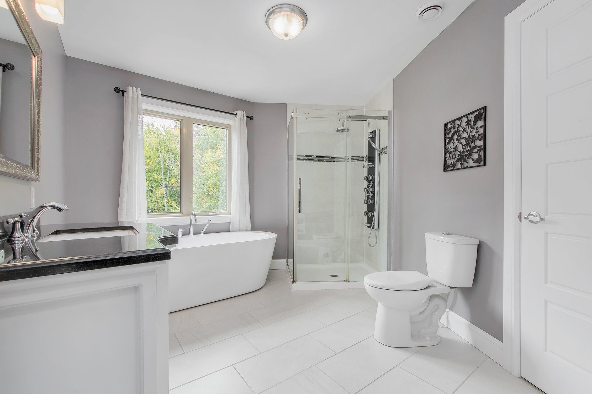 Salle de bains attenante à la CCP