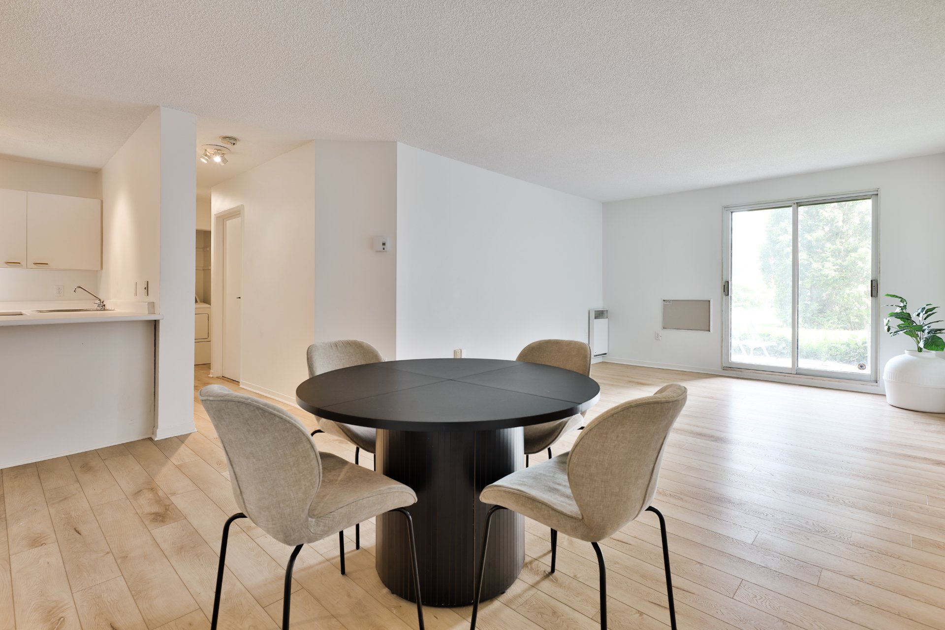 Photo - Salle à manger