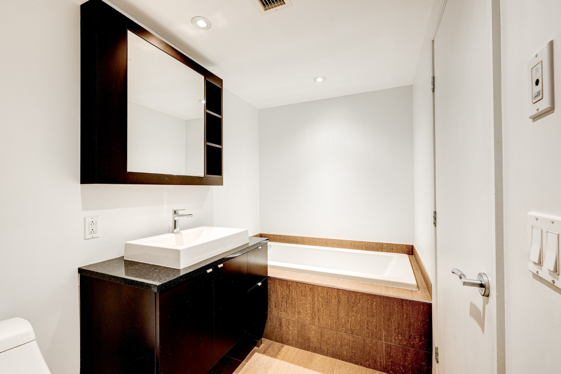 Salle de bains attenante à la CCP