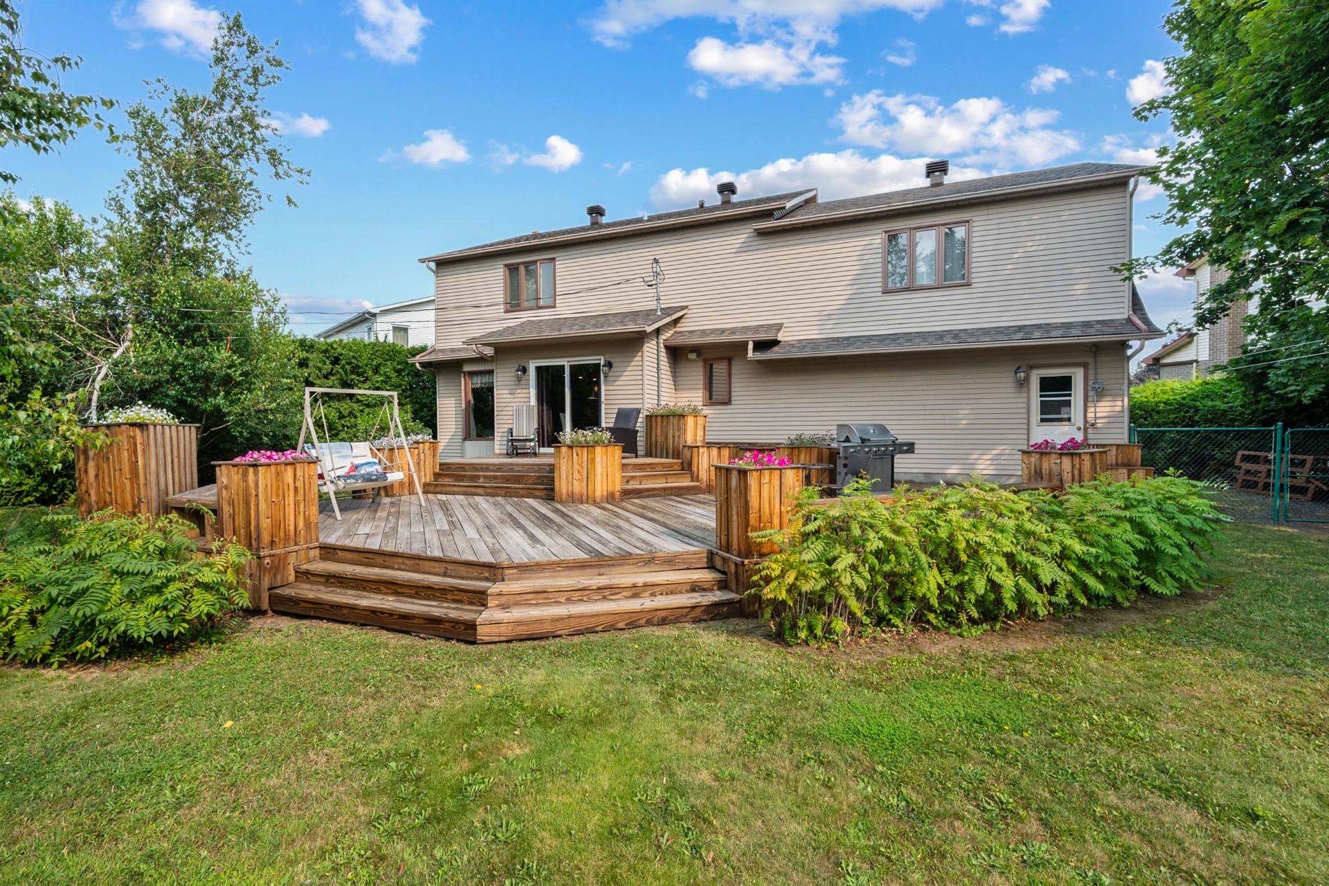 Photo - Overall View