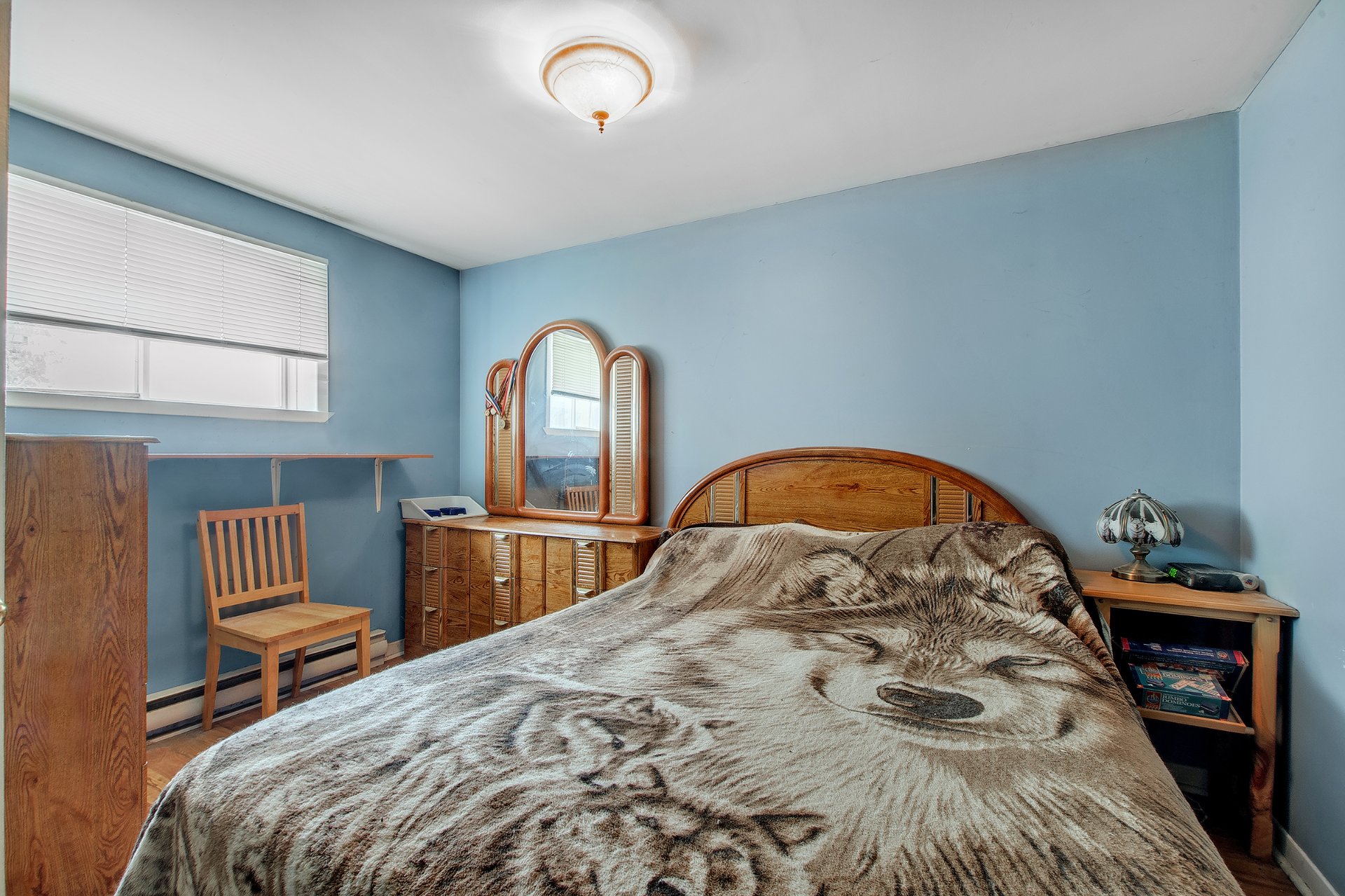 Bedroom