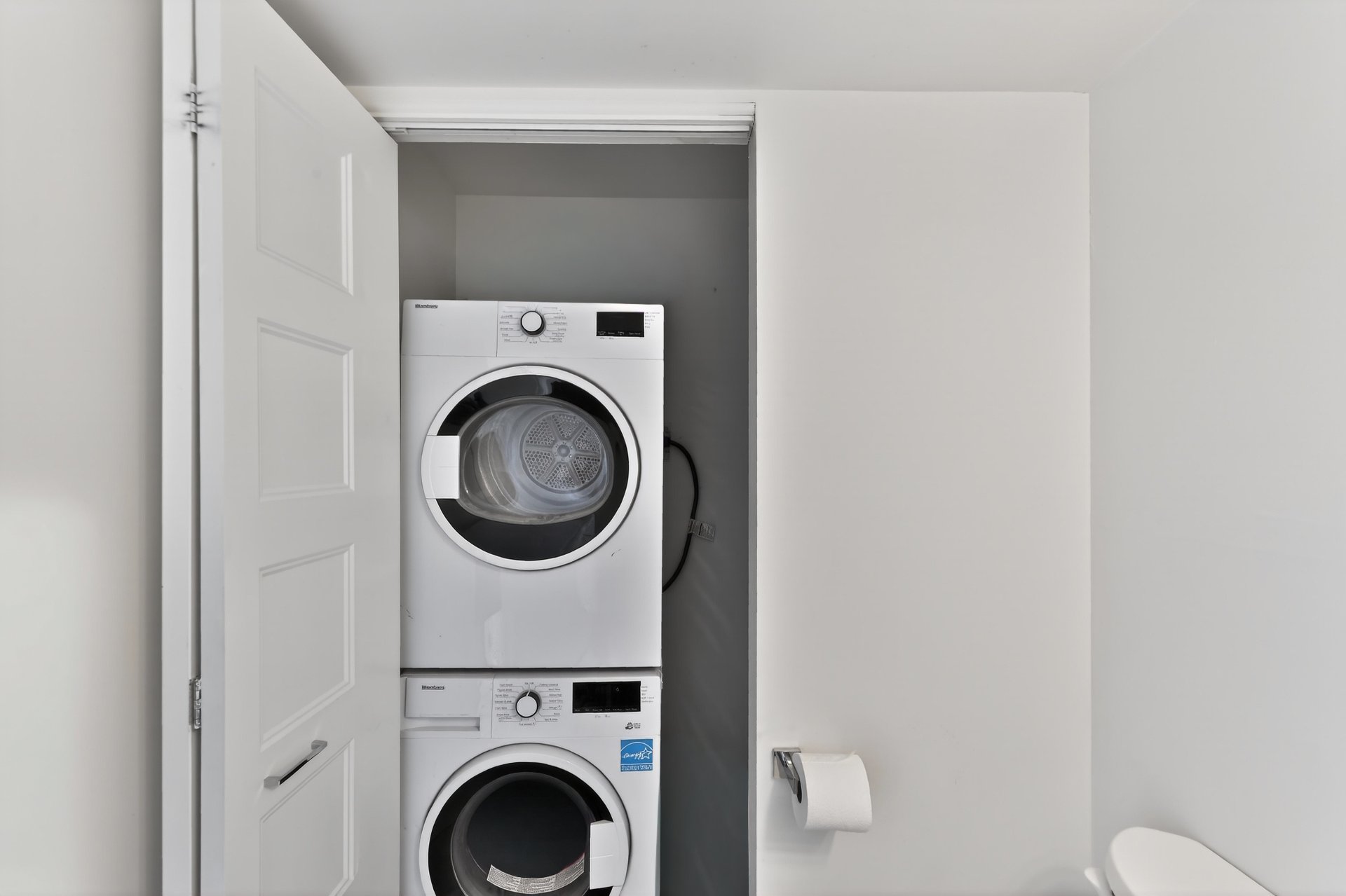 Photo - Laundry room
